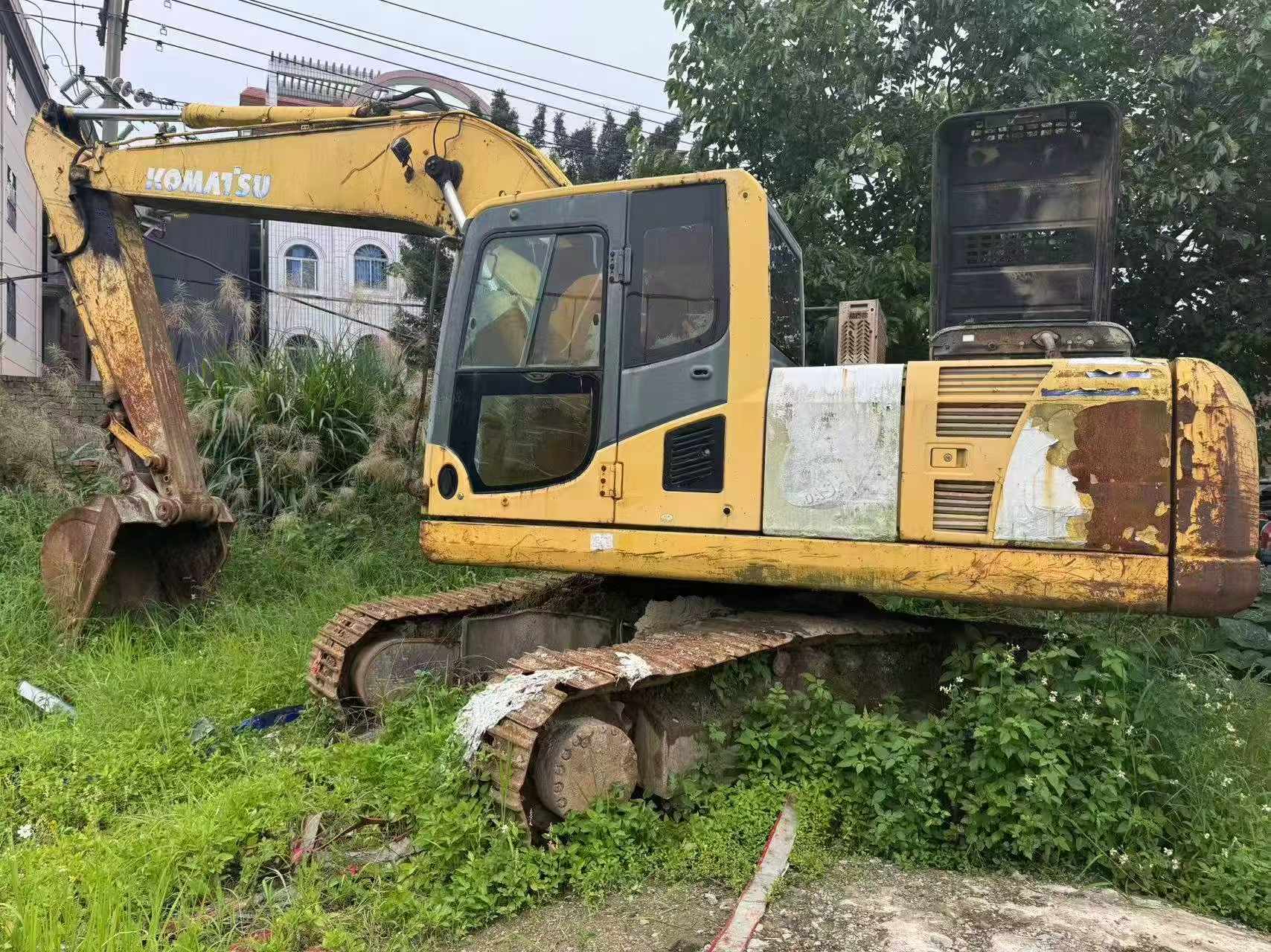 Buy Komatsu PC200-8 Used Excavator / 2