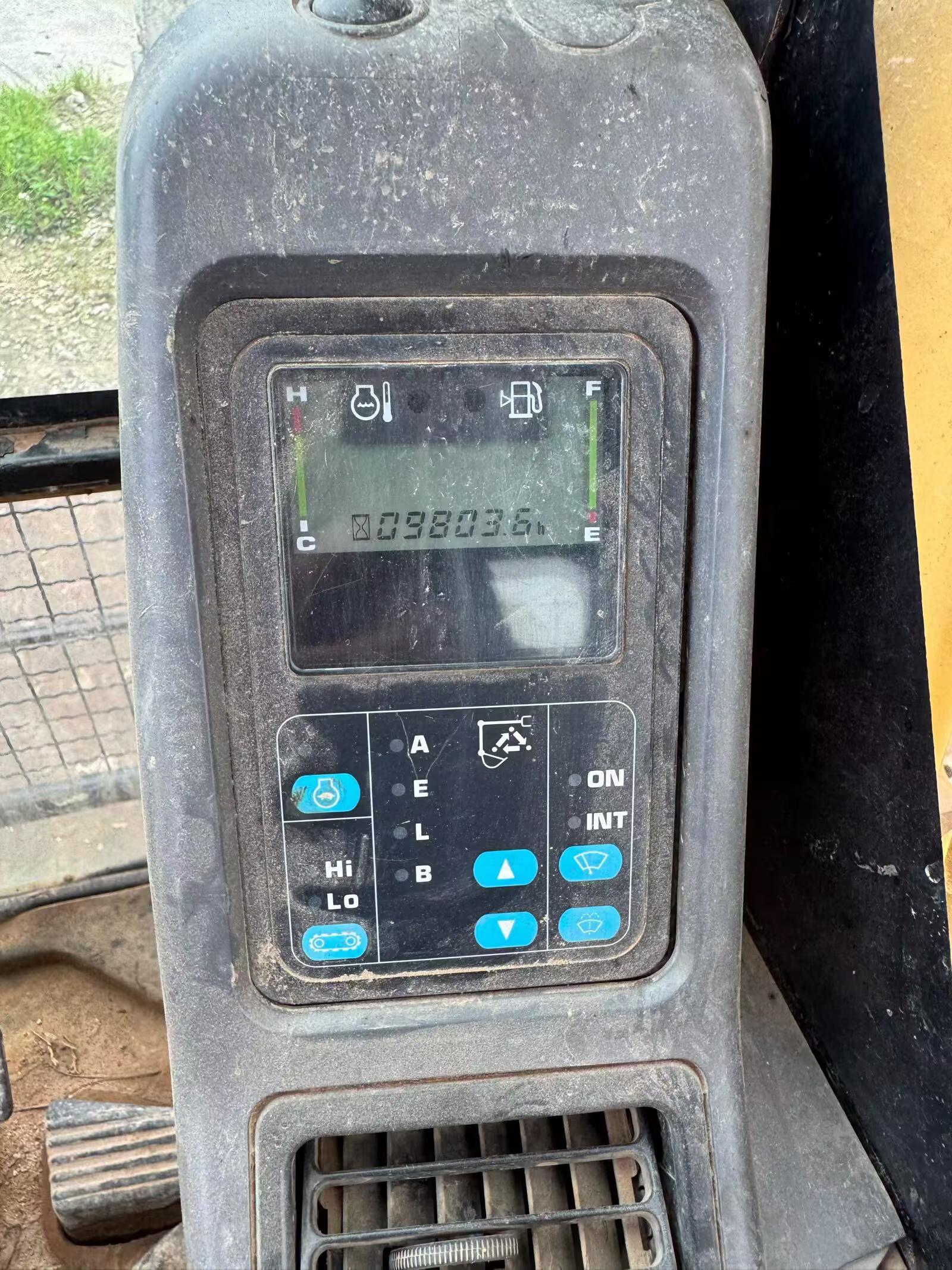 Buy Komatsu PC110-7 Used Excavator / 5