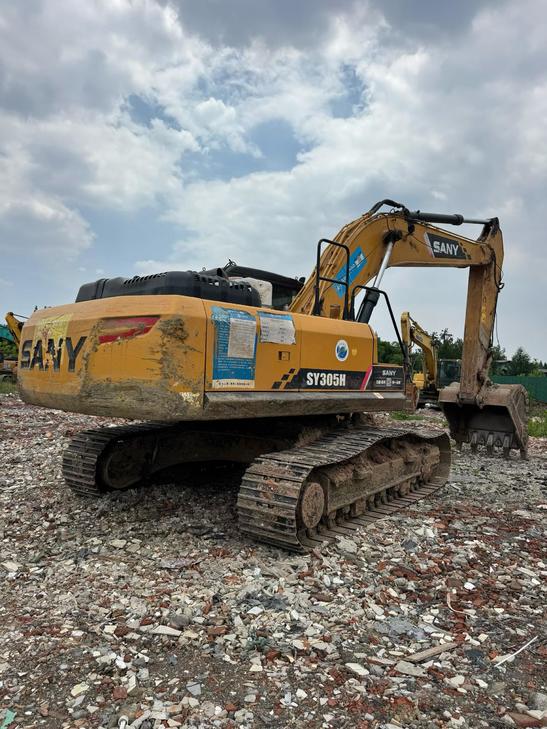 Buy Sany SY245H Used Excavator / 1