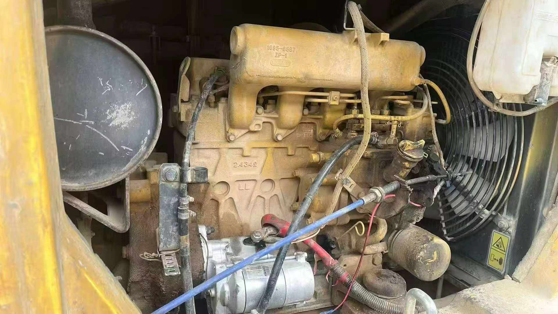 شراء حفارة Caterpillar 306D مستعملة / 2