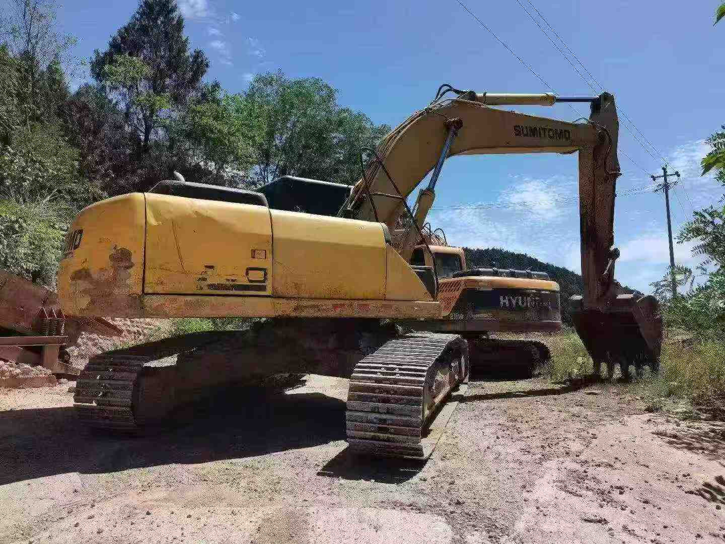 Buy Sumitomo SH240-3 Used Excavator / 2