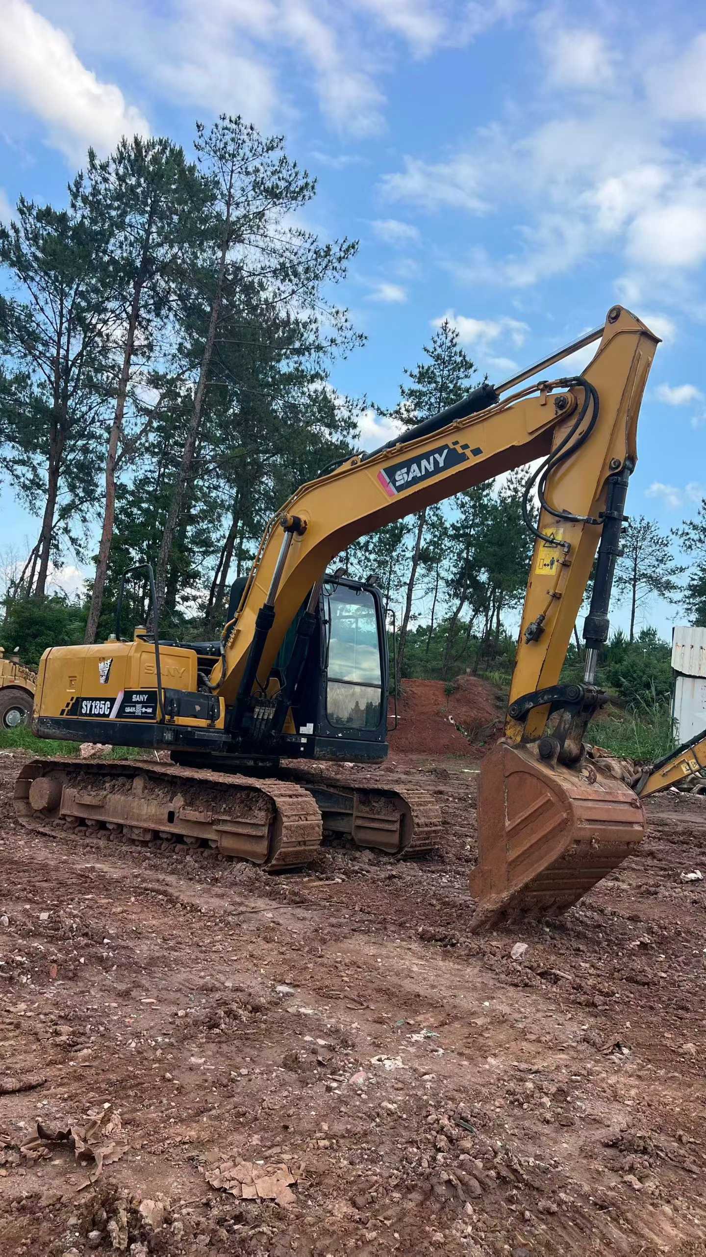 Buy Sany SY135 Used Excavator / 2
