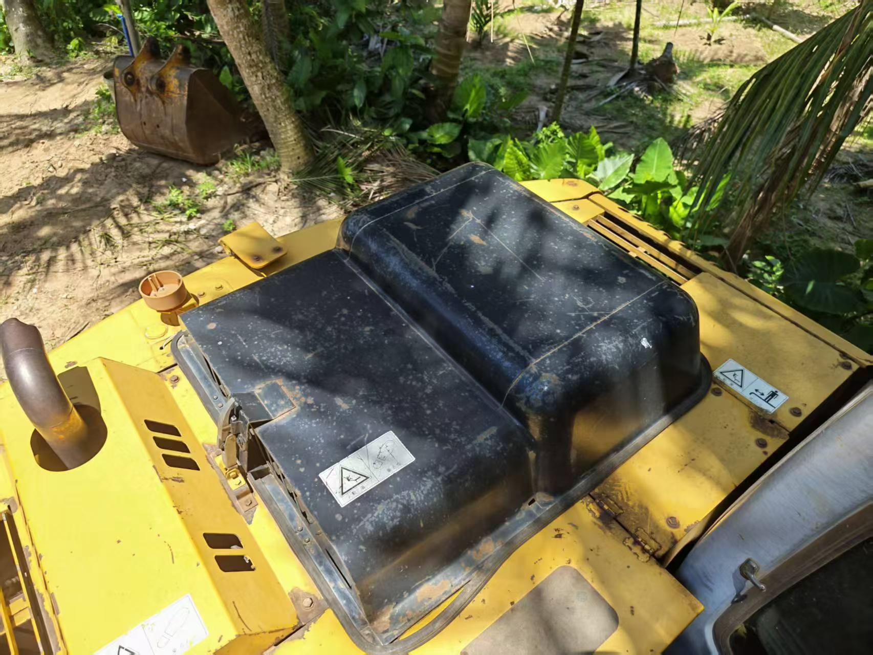 Buy Kato HD512-6 Used Excavator / 6