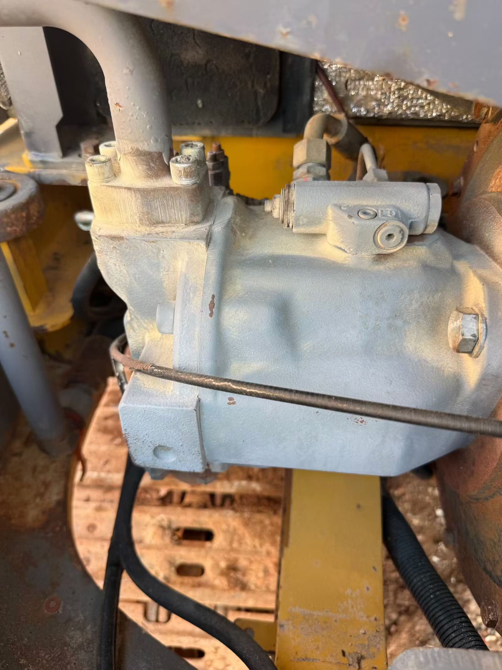 Buy XCMG LW60G Used Excavator / 7