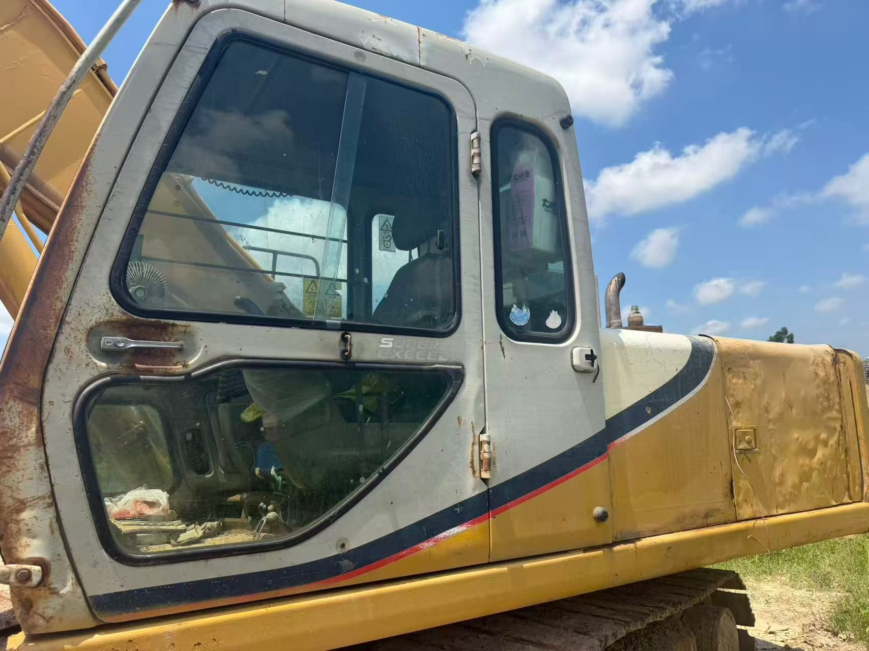 Buy Kato 820-3SP Used Excavator / 5