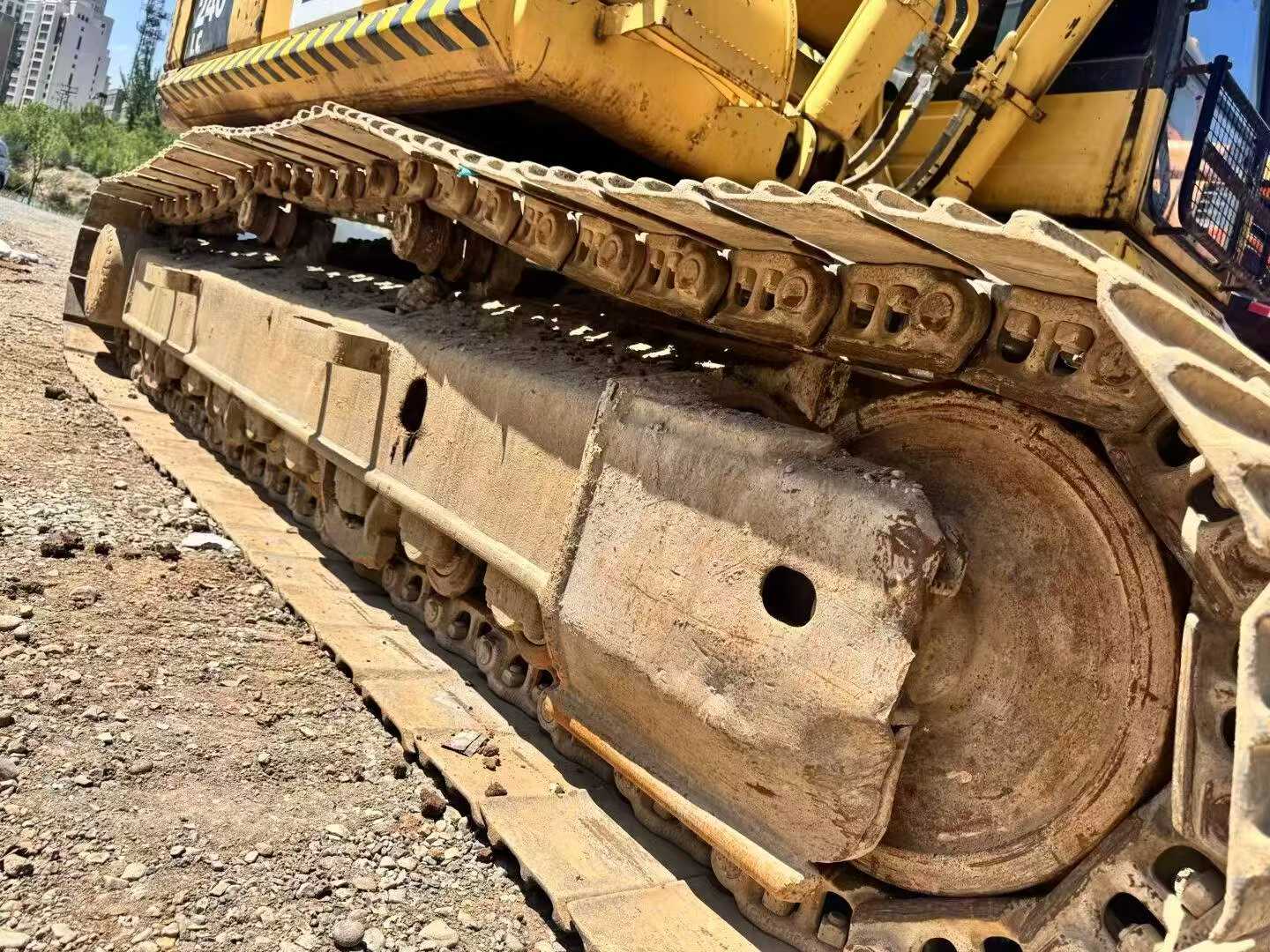 Buy Komatsu PC240-6 Used Excavator / 8