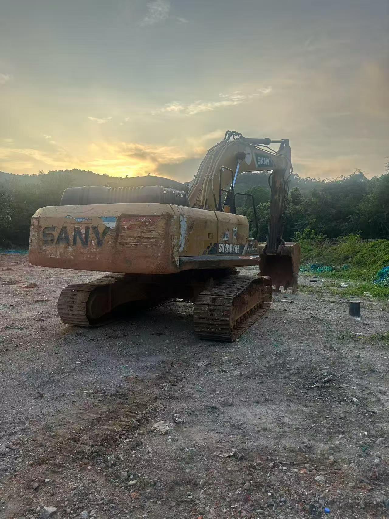 Buy Sany SY245H Used Excavator / 2