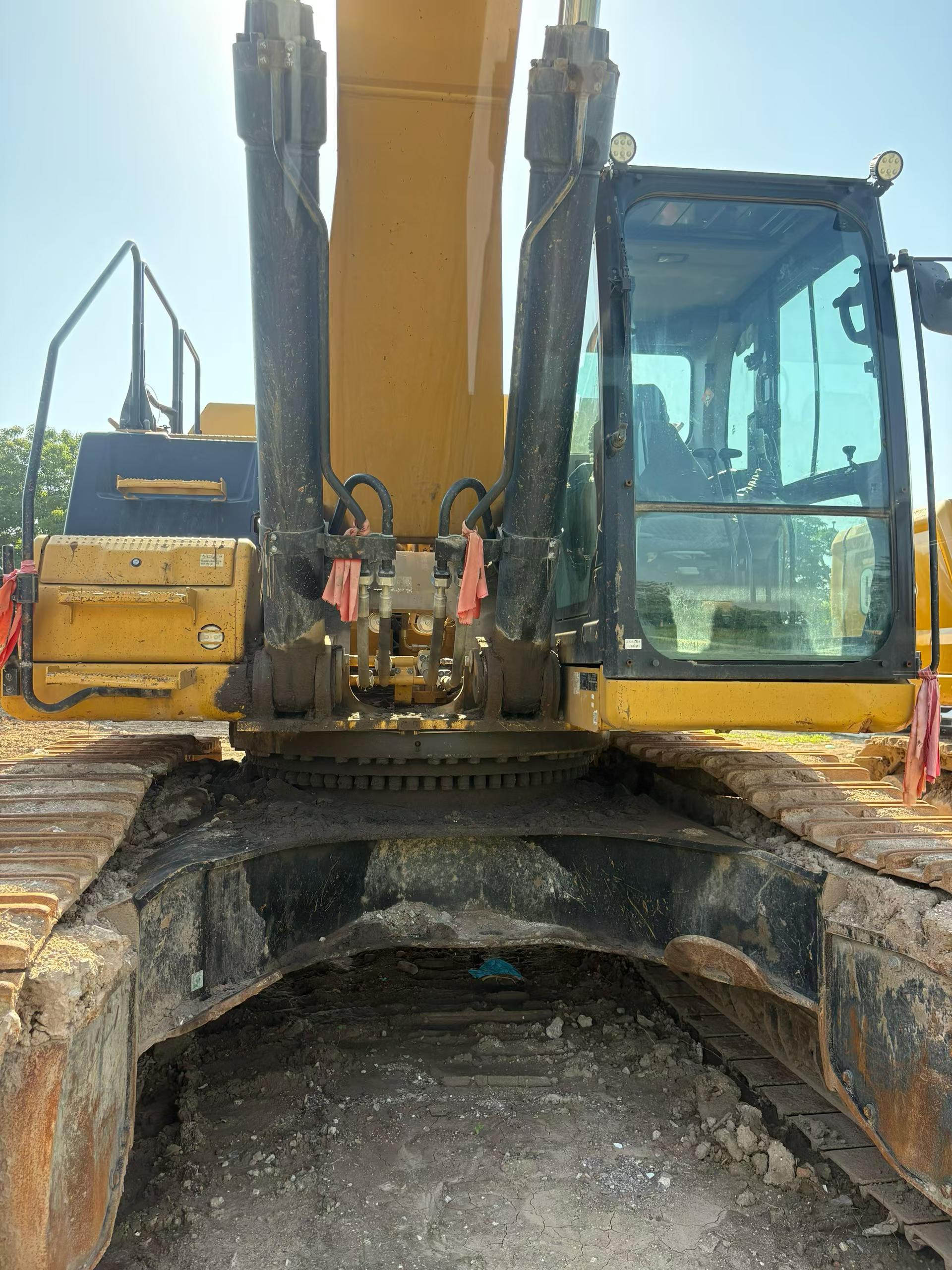 Buy Caterpillar CAT352 Used Excavator / 4 Buy Caterpillar CAT352 Used Excavator / 4