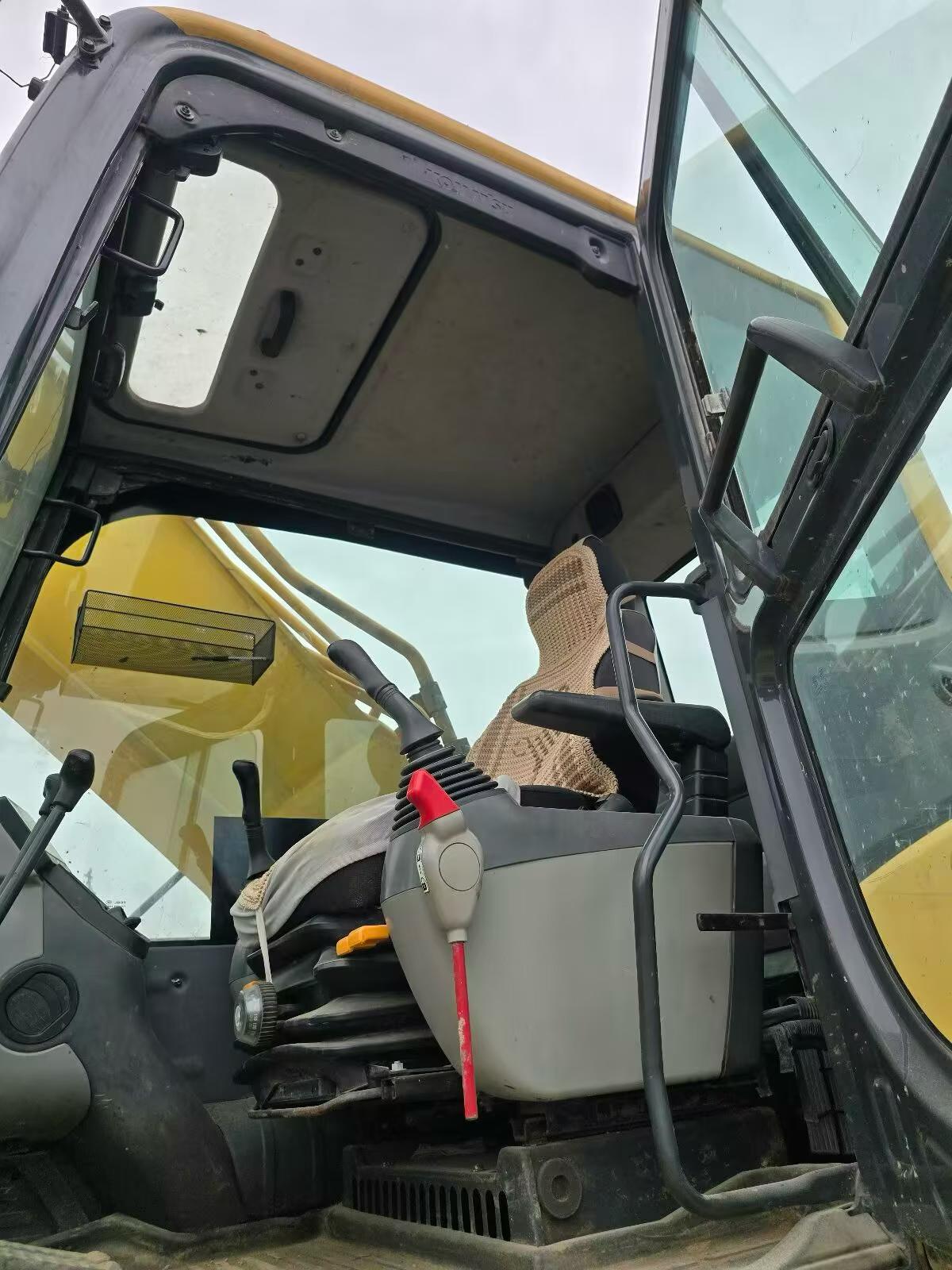 شراء حفارة Komatsu PC360-7 مستعملة / 9