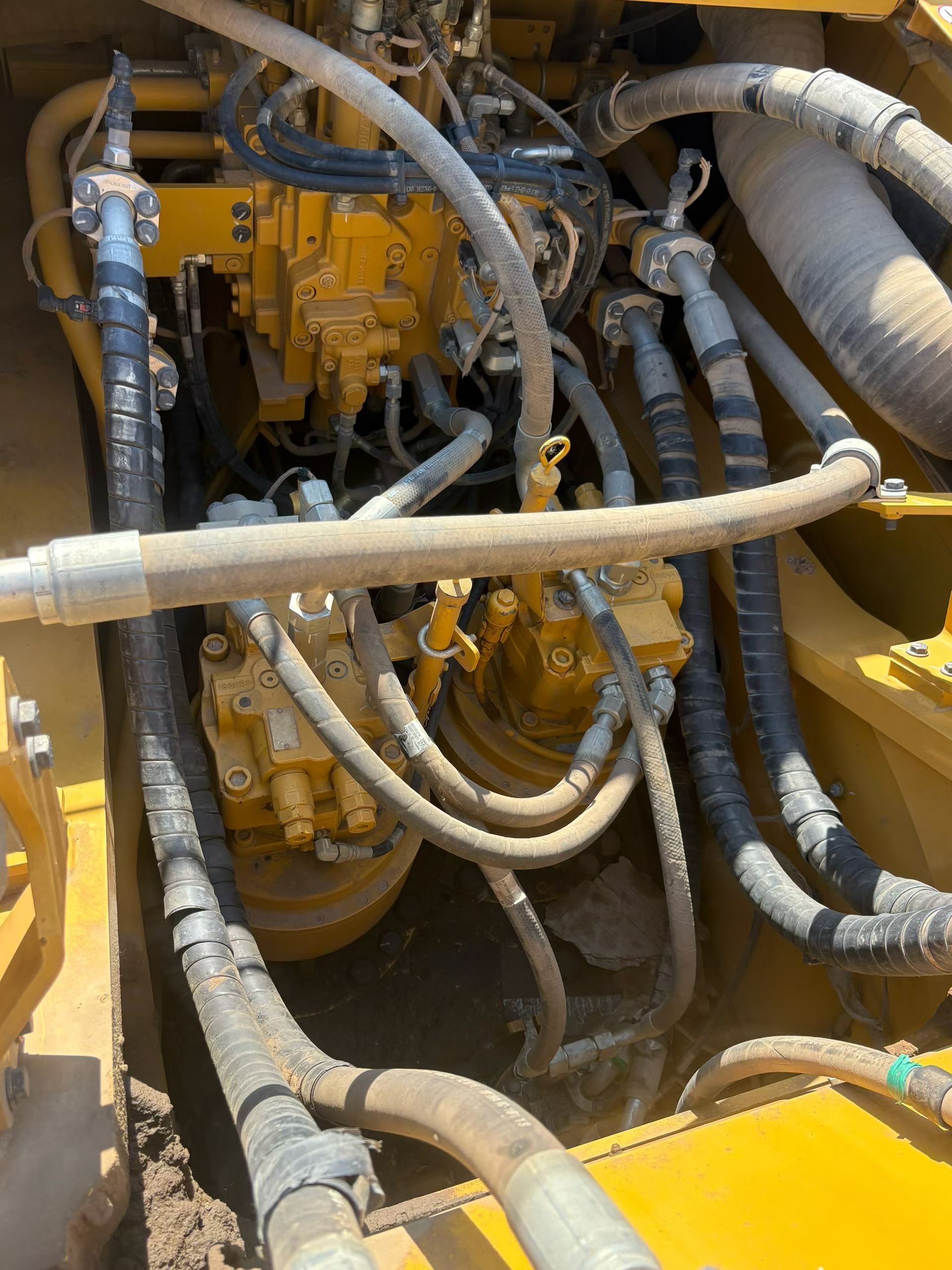 Buy Caterpillar CAT352 Used Excavator / 7 Buy Caterpillar CAT352 Used Excavator / 7