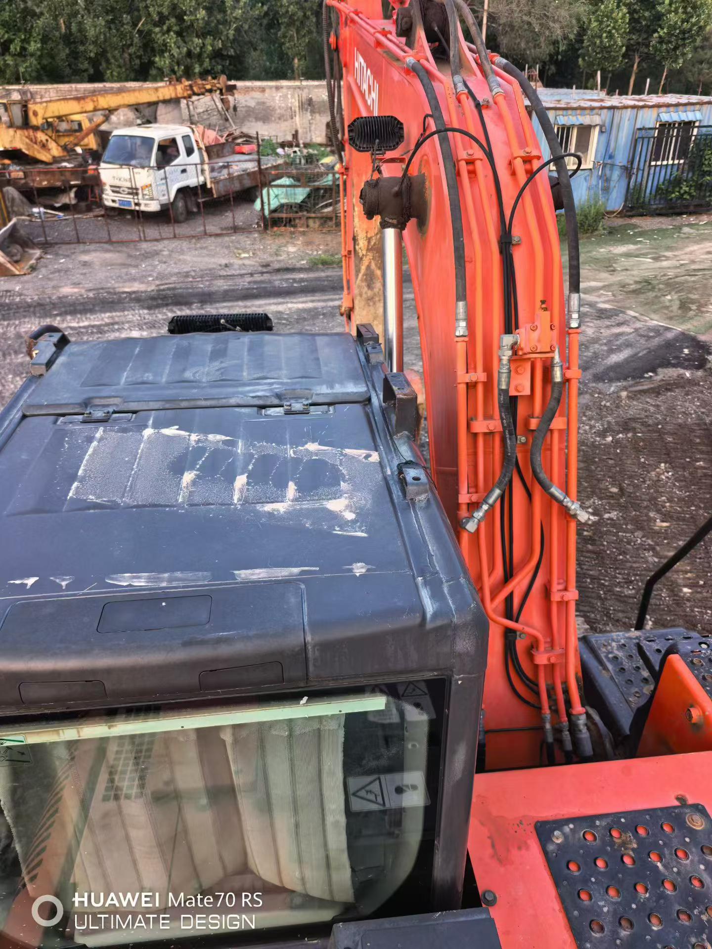 Buy Hitachi EX130 Used Excavator / 6