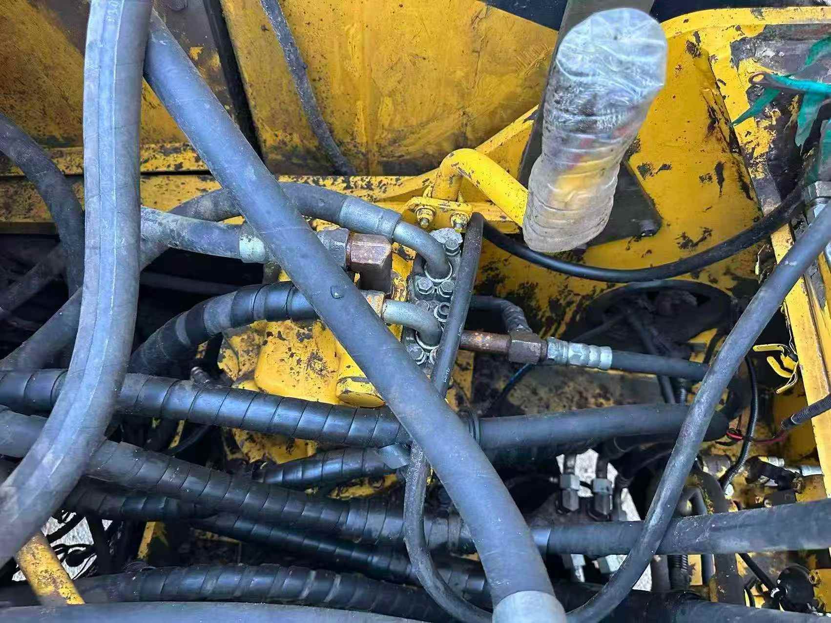 Buy Komatsu PC210-8 Used Excavator / 5