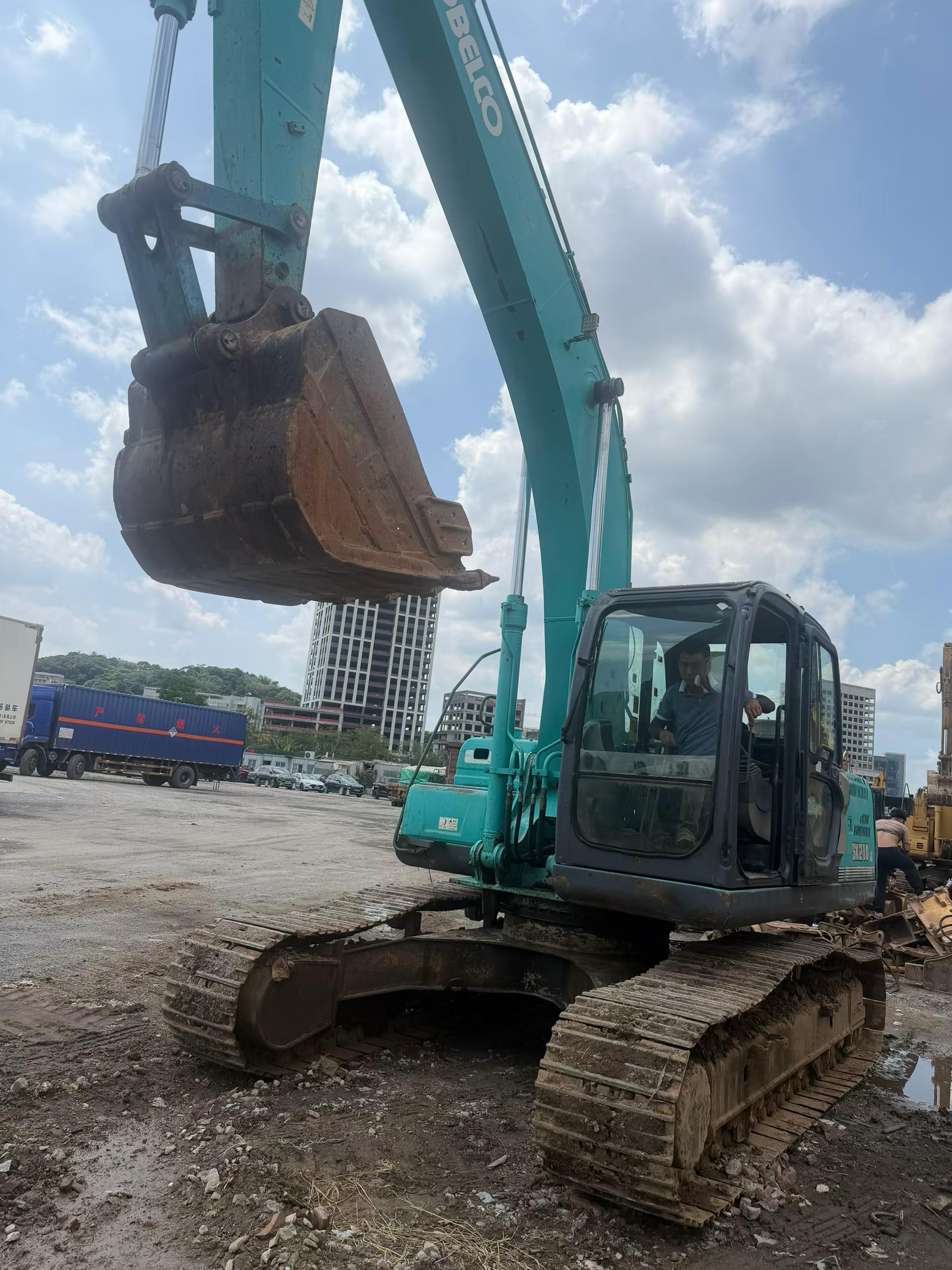 Acheter Pelle Kobelco SK210 d'occasion / 6