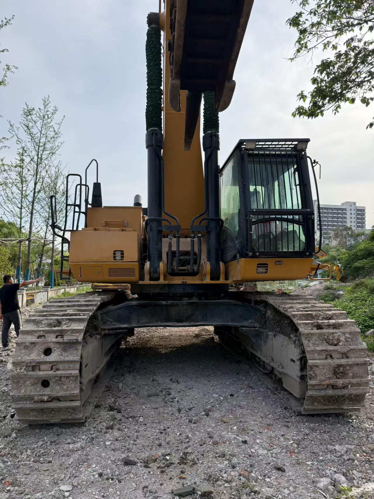 شراء حفارة Caterpillar 374D مستعملة / 9