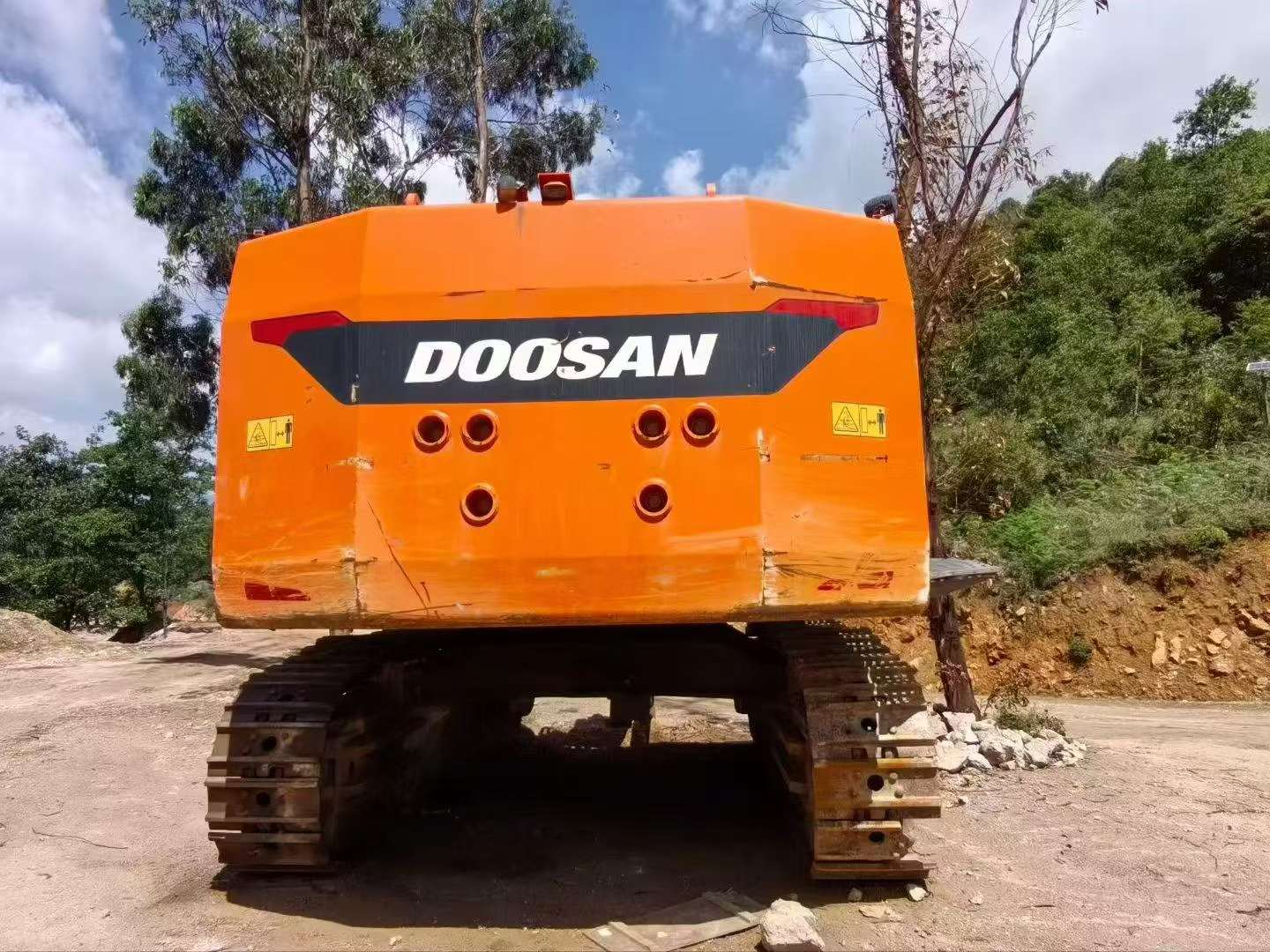 Buy Doosan DX800HD Used Excavator / 2 Buy Doosan DX800HD Used Excavator / 2