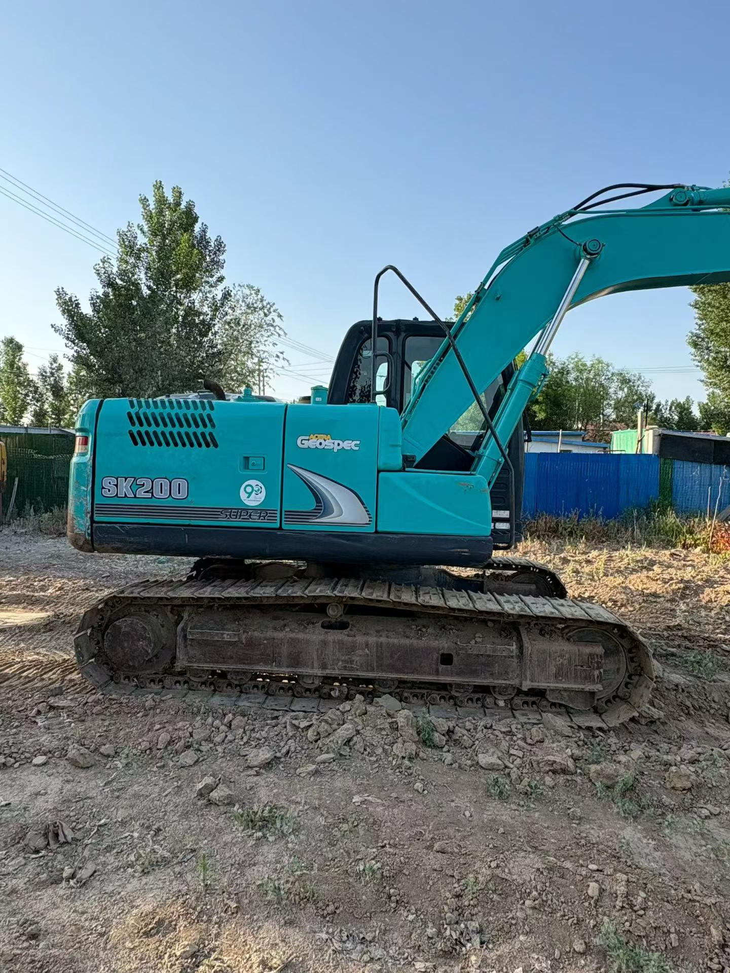 Buy Kobelco SK130 Used Excavator / 2