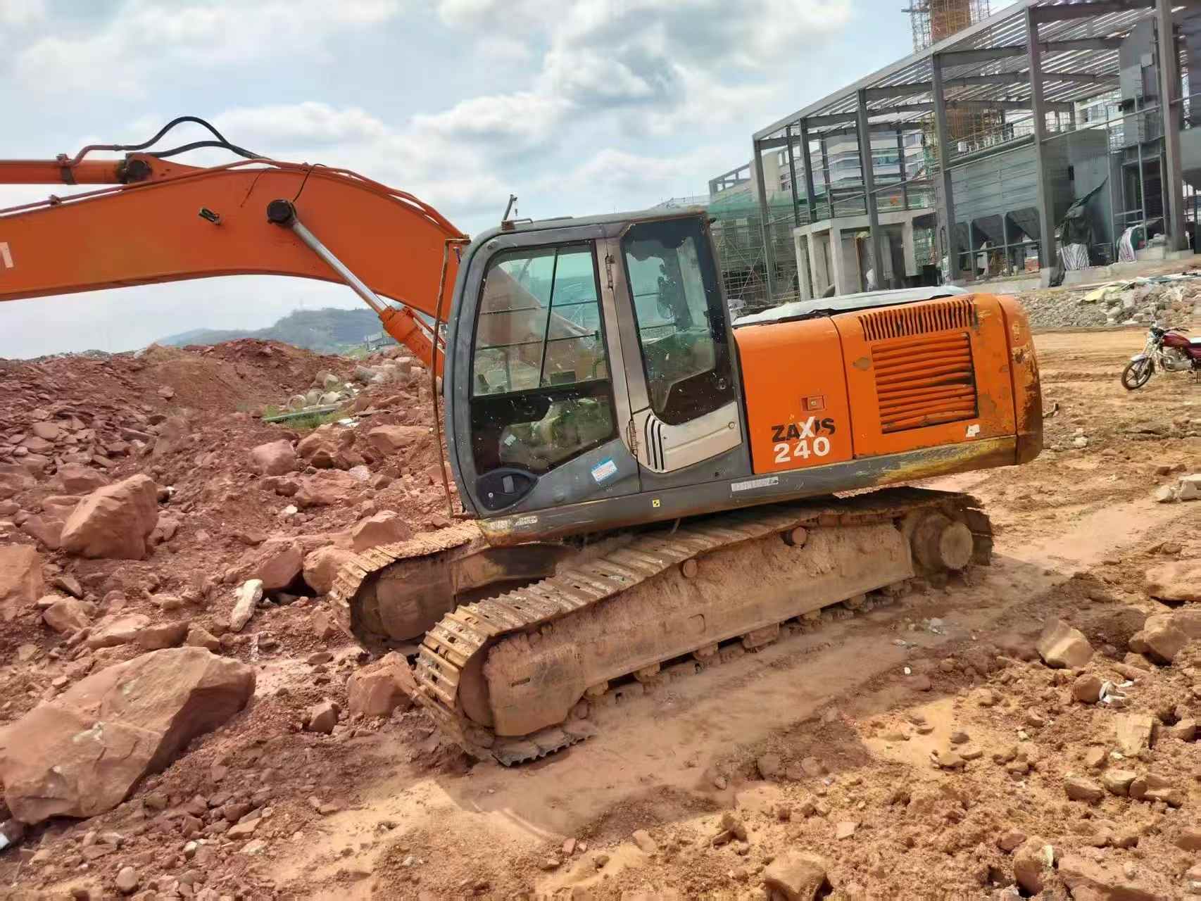 شراء Hitachi EX200-3 مستعمل حفارة