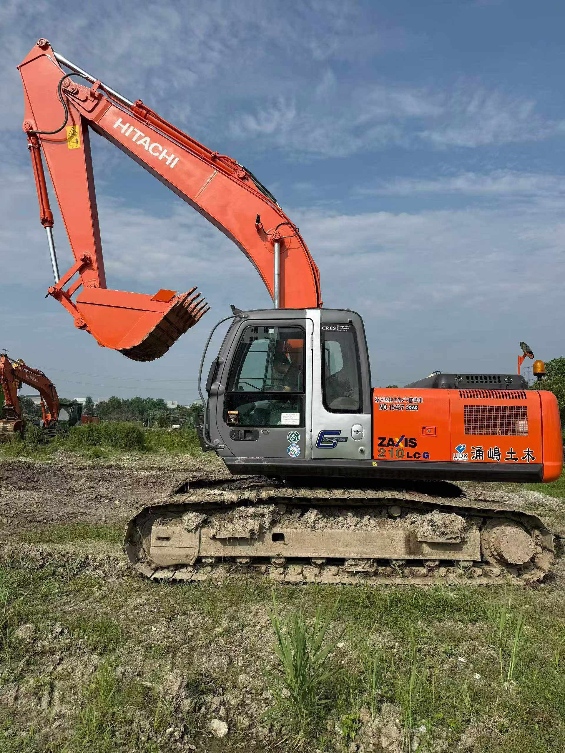 Buy Hitachi ZX210LC-3G Used Excavator / 2 Buy Hitachi ZX210LC-3G Used Excavator / 2
