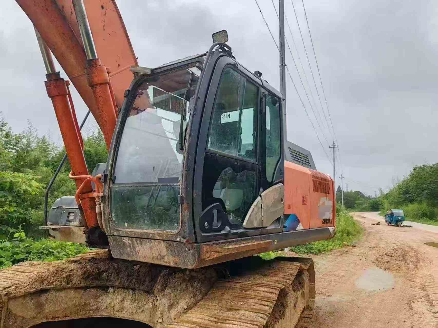 Buy Hitachi ZX300-5A Used Excavator / 2