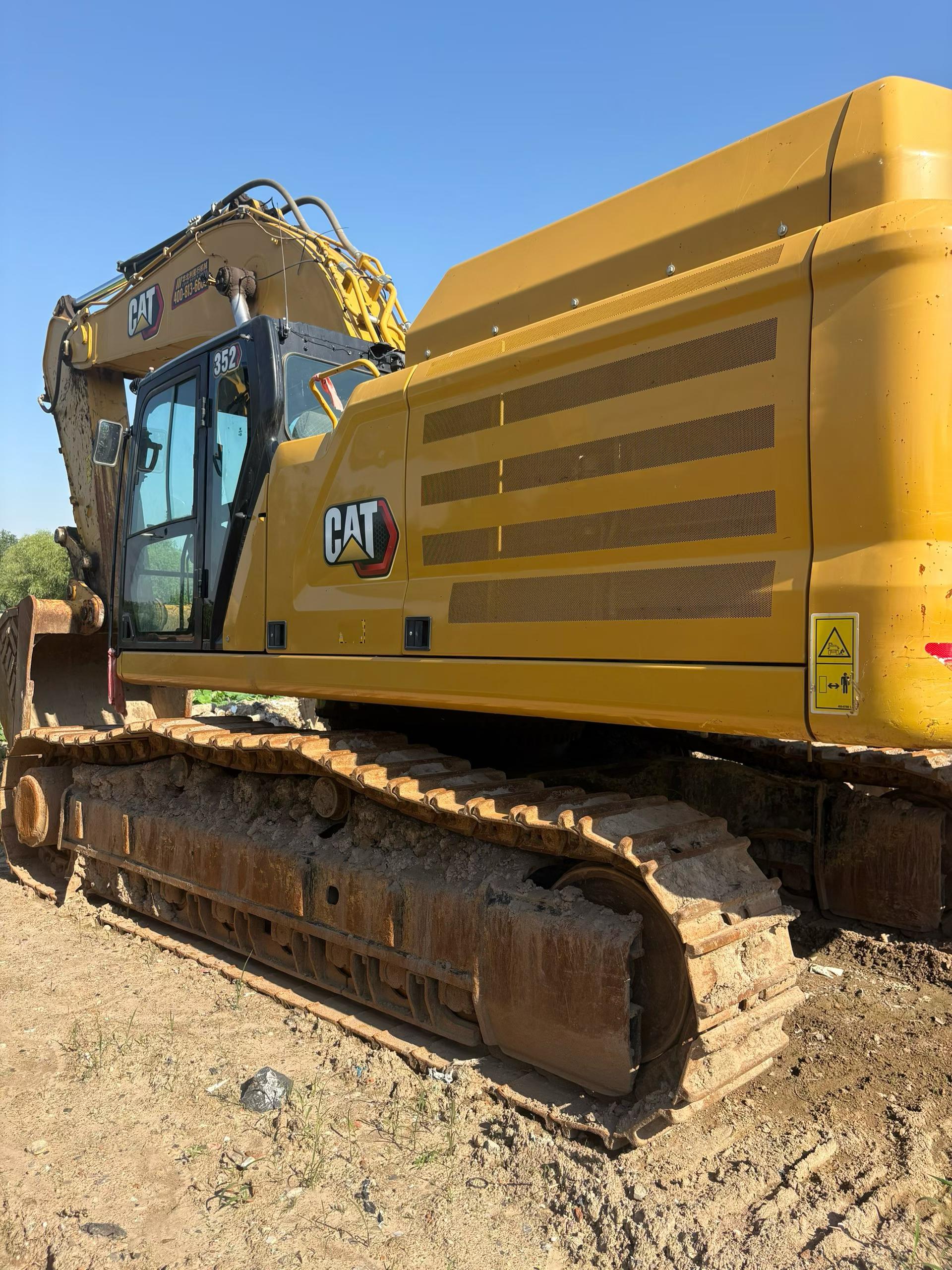 Buy Caterpillar CAT352 Used Excavator / 1