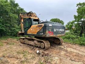 Buy Hyundai R225-7 Used Excavator / 2 Buy Hyundai R225-7 Used Excavator / 2