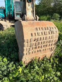 Buy Kobelco SK200 Used Excavator / 3 Buy Kobelco SK200 Used Excavator / 3