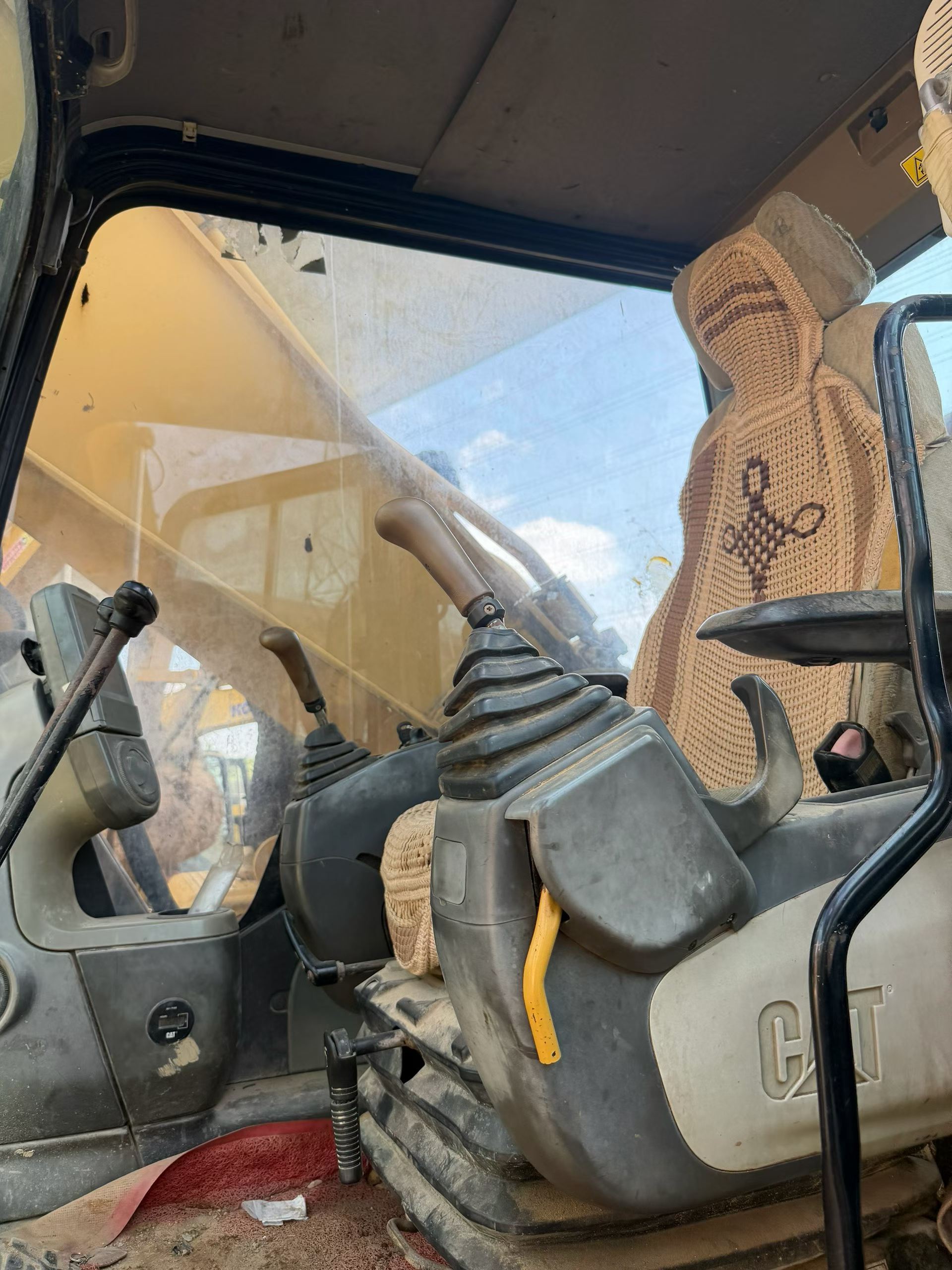 شراء حفارة Caterpillar 336E مستعملة / 9