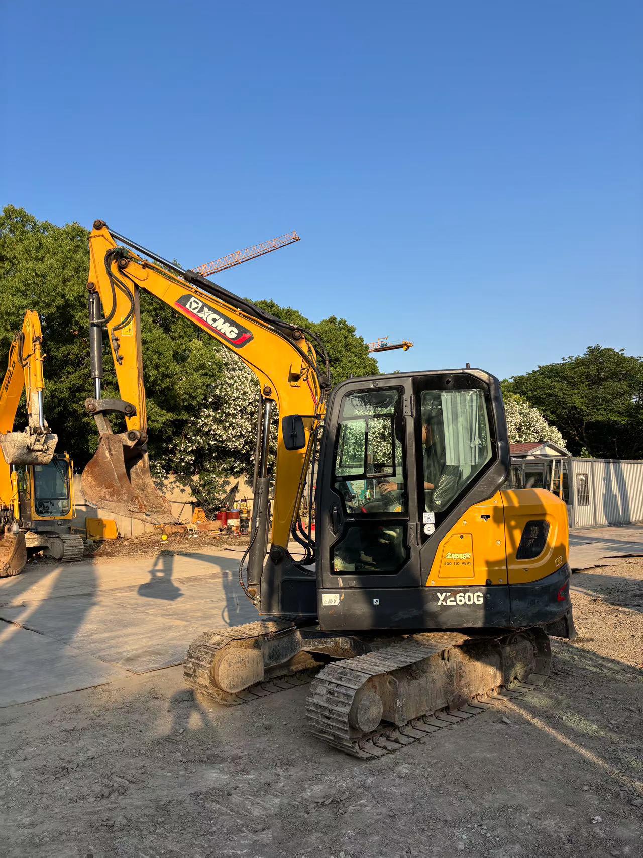 Buy XCMG LW60G Used Excavator / 2