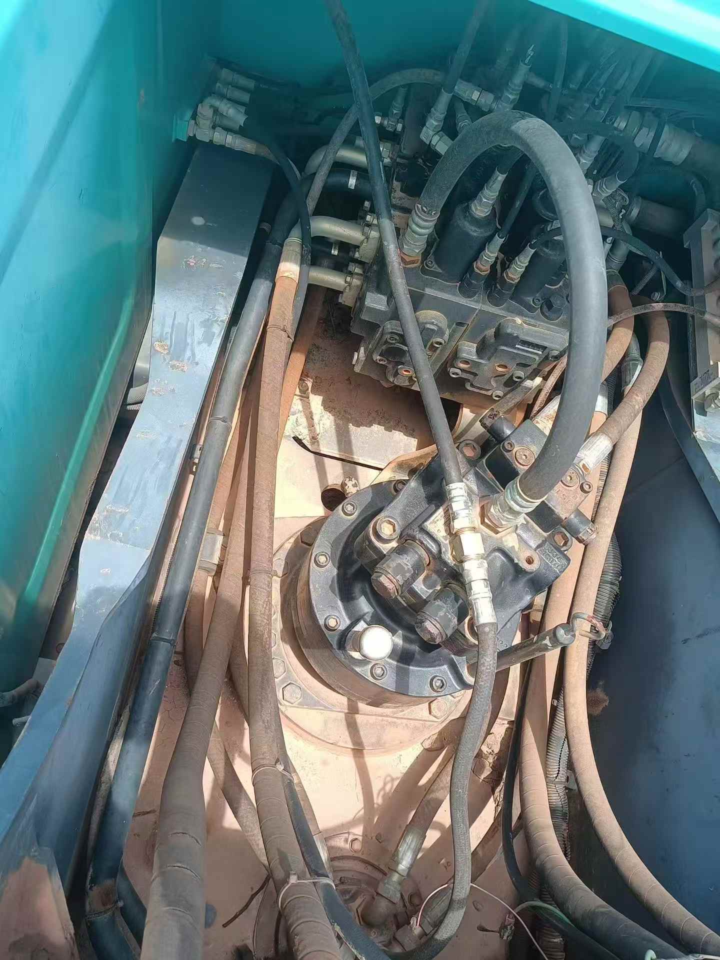 شراء حفارة Kobelco SK20SR مستعملة / 3