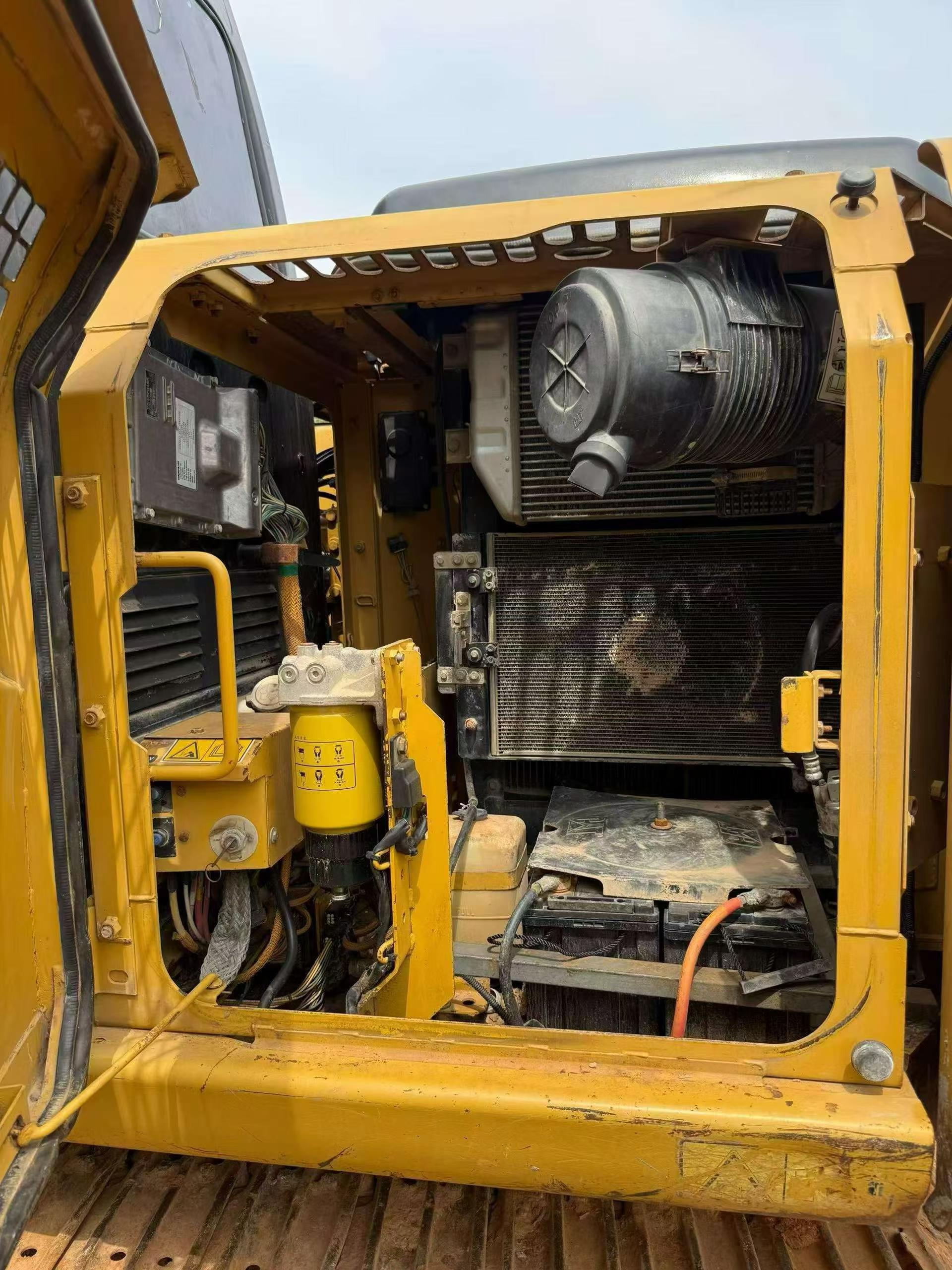 Buy Caterpillar 312D Used Excavator / 9