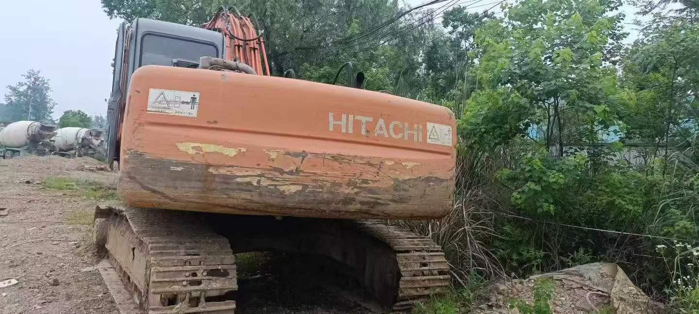 Buy Hitachi ZX200-6 Used Excavator / 2