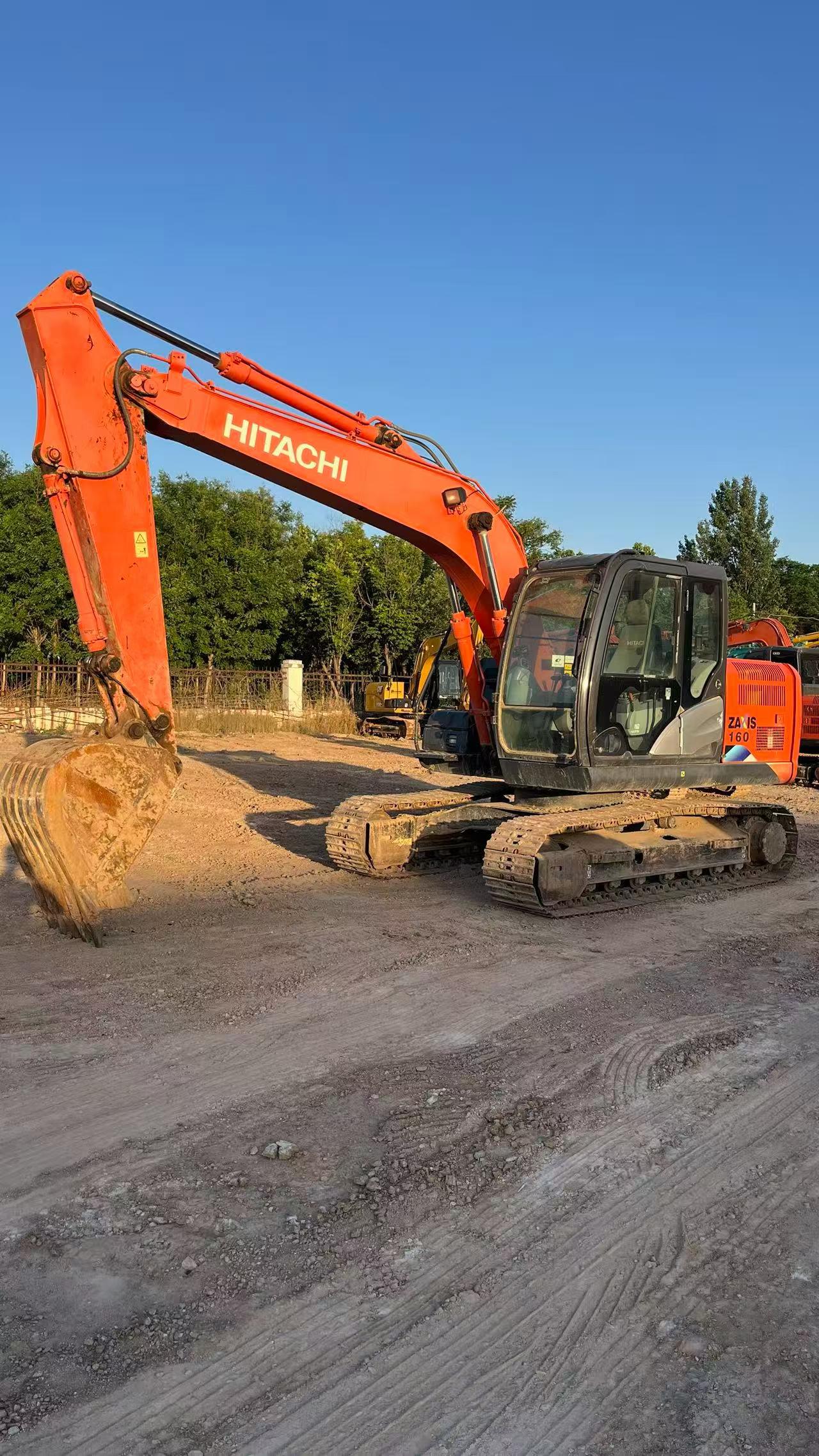 Buy Hitachi EX130 Used Excavator / 3 Buy Hitachi EX130 Used Excavator / 3