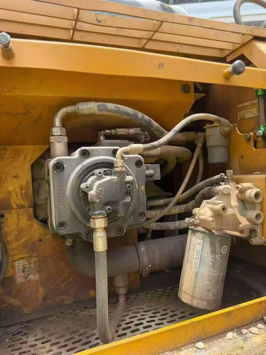 Buy Sany SY205C Used Excavator / 6 Buy Sany SY205C Used Excavator / 6