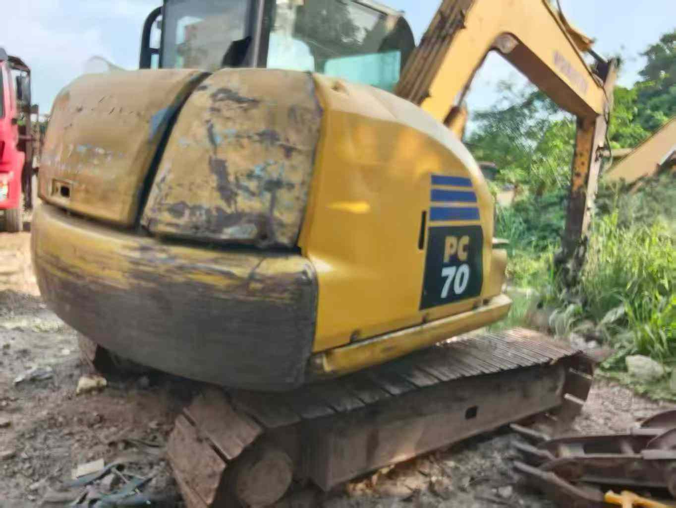 شراء حفارة Komatsu PC70-8 مستعملة / 2 شراء حفارة Komatsu PC70-8 مستعملة / 2