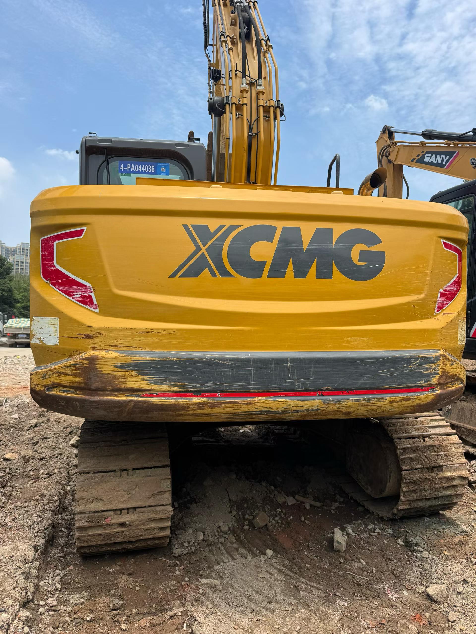 شراء حفارة XCMG LW1000KN مستعملة / 2