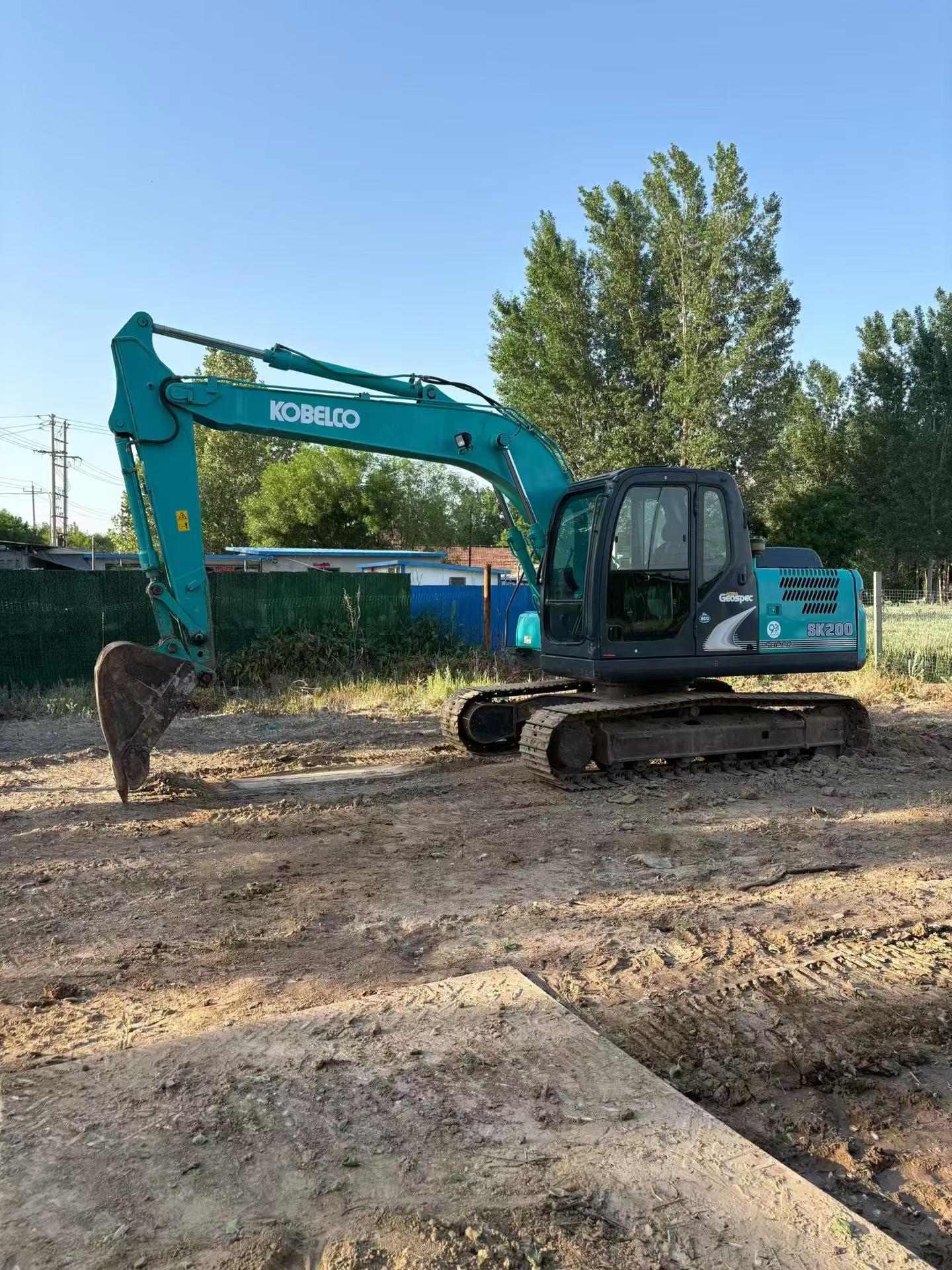 Buy Kobelco SK130 Used Excavator / 8
