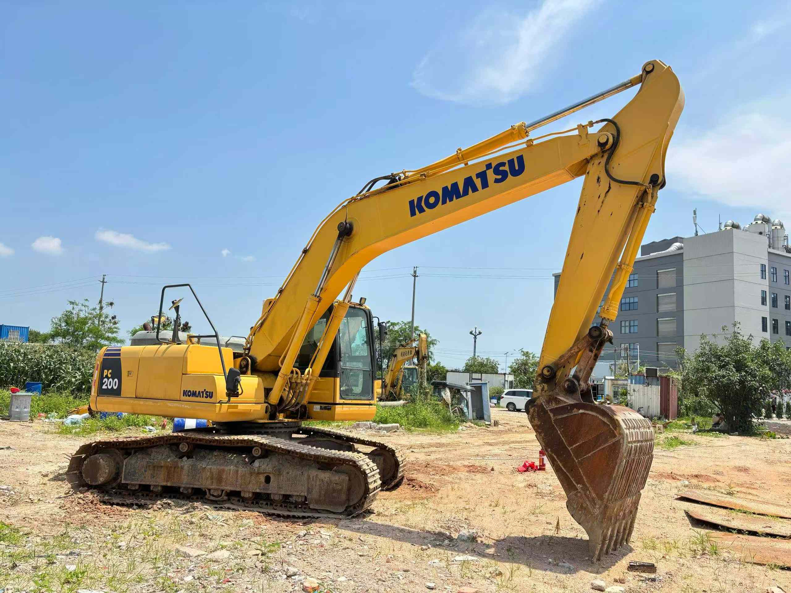 Buy Komatsu PC200-8 Used Excavator / 5