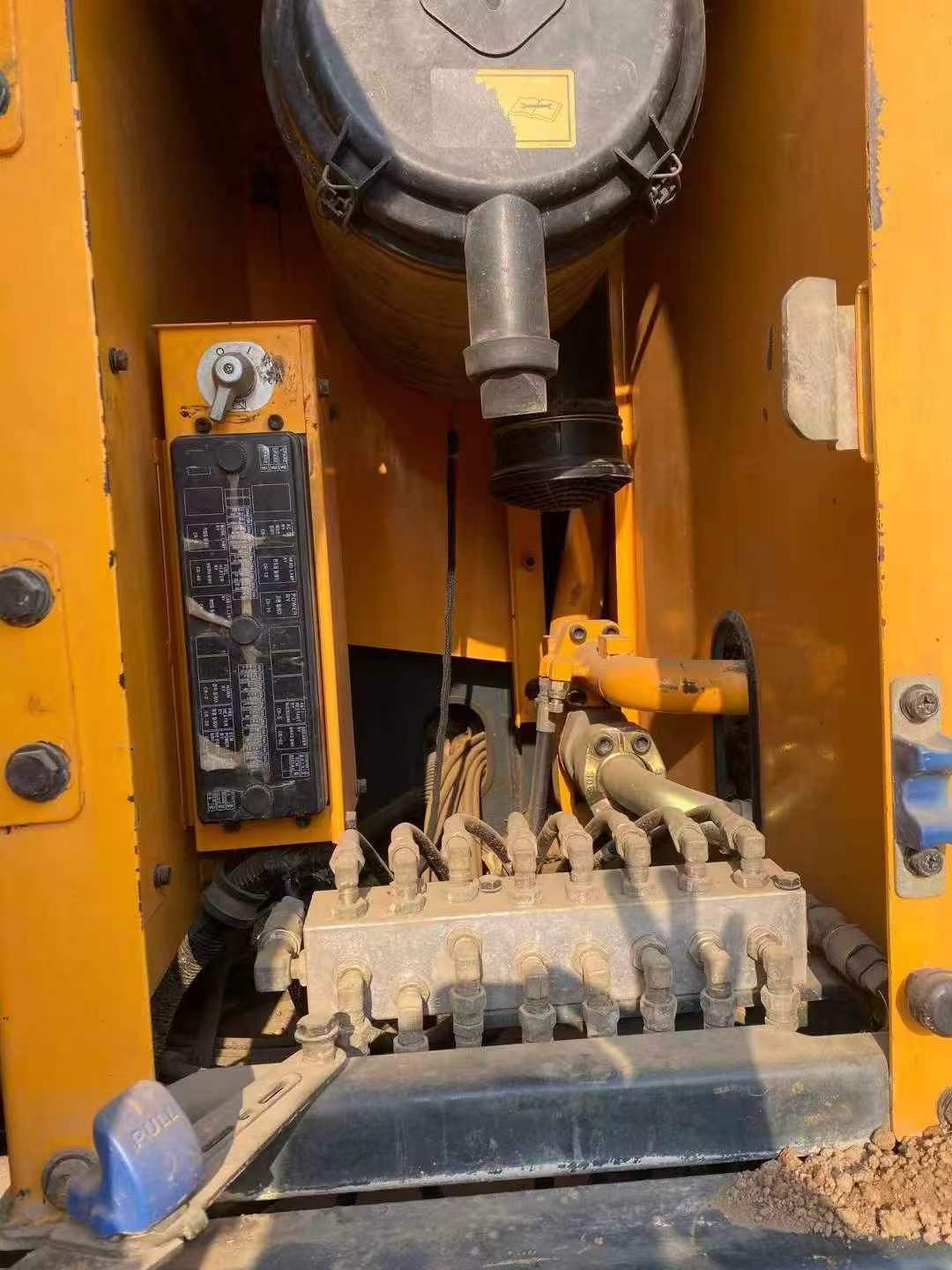 شراء حفارة Hyundai R265LC-7 مستعملة / 5