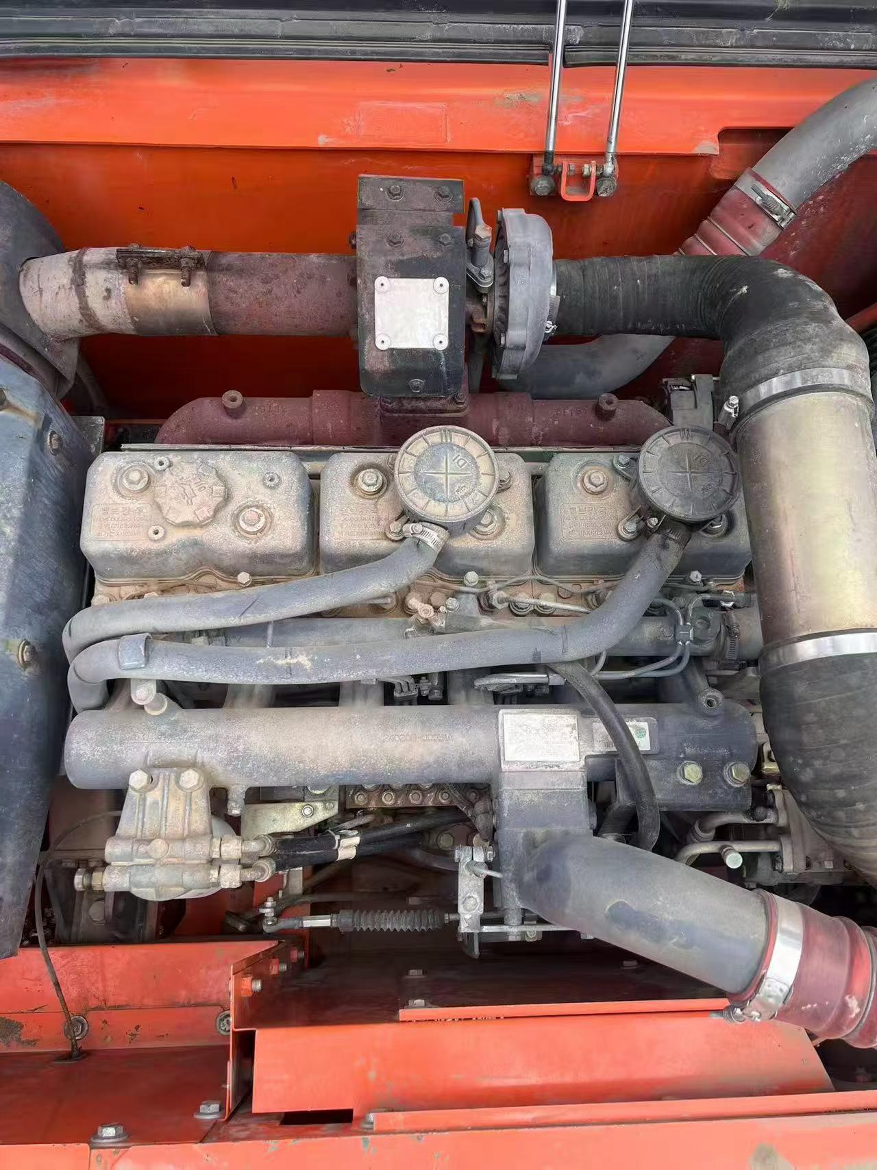 شراء حفارة Doosan DH225-9 مستعملة / 6