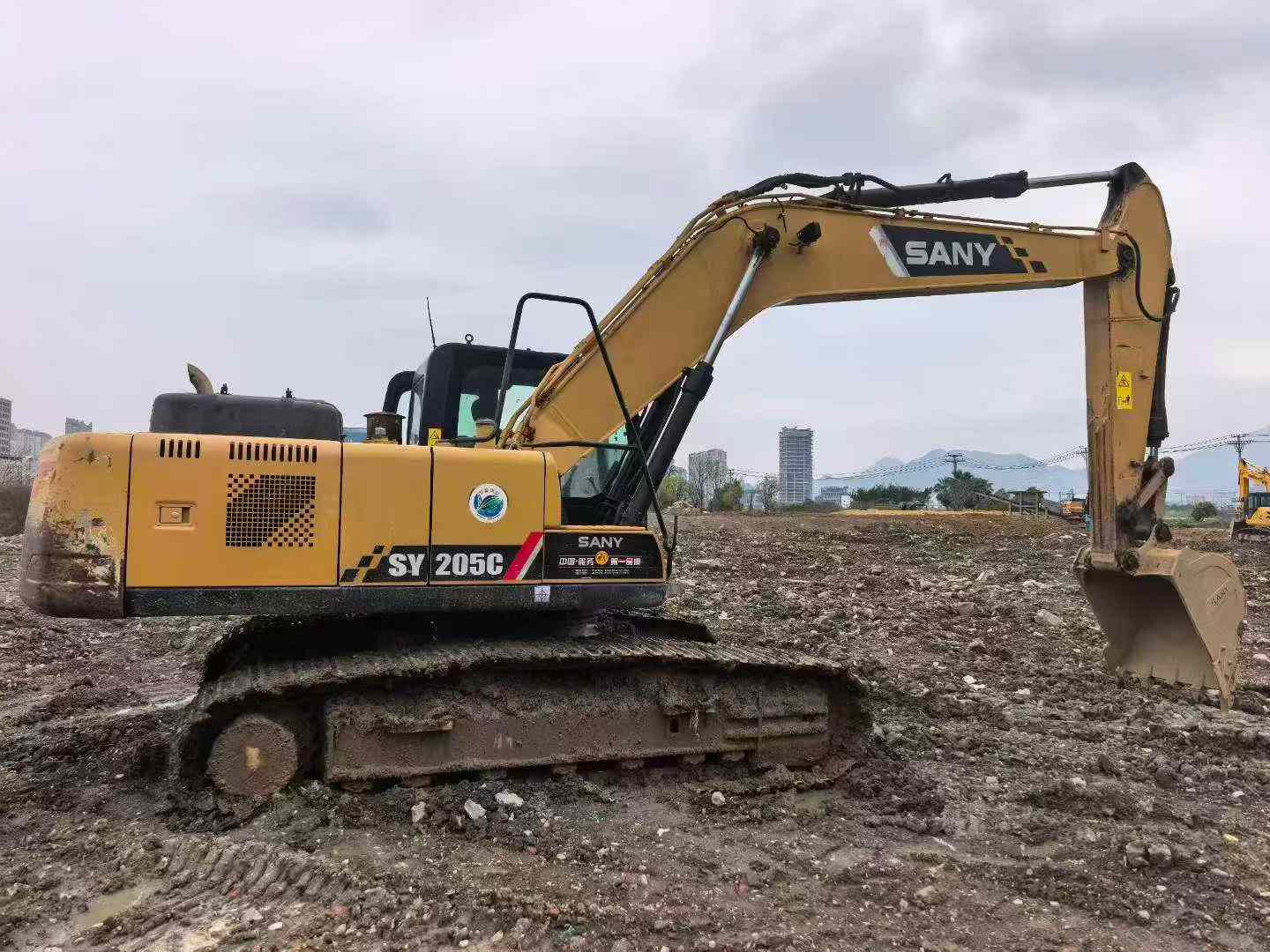 Buy Sany SY205C Used Excavator / 8