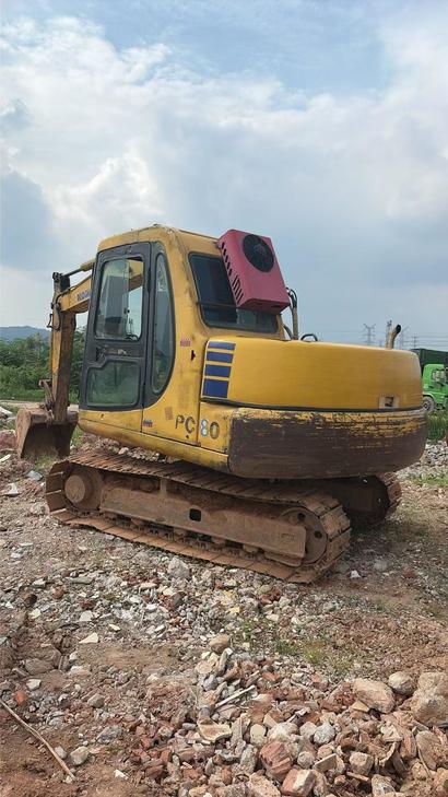 Buy Komatsu PC60-7 Used Excavator / 1