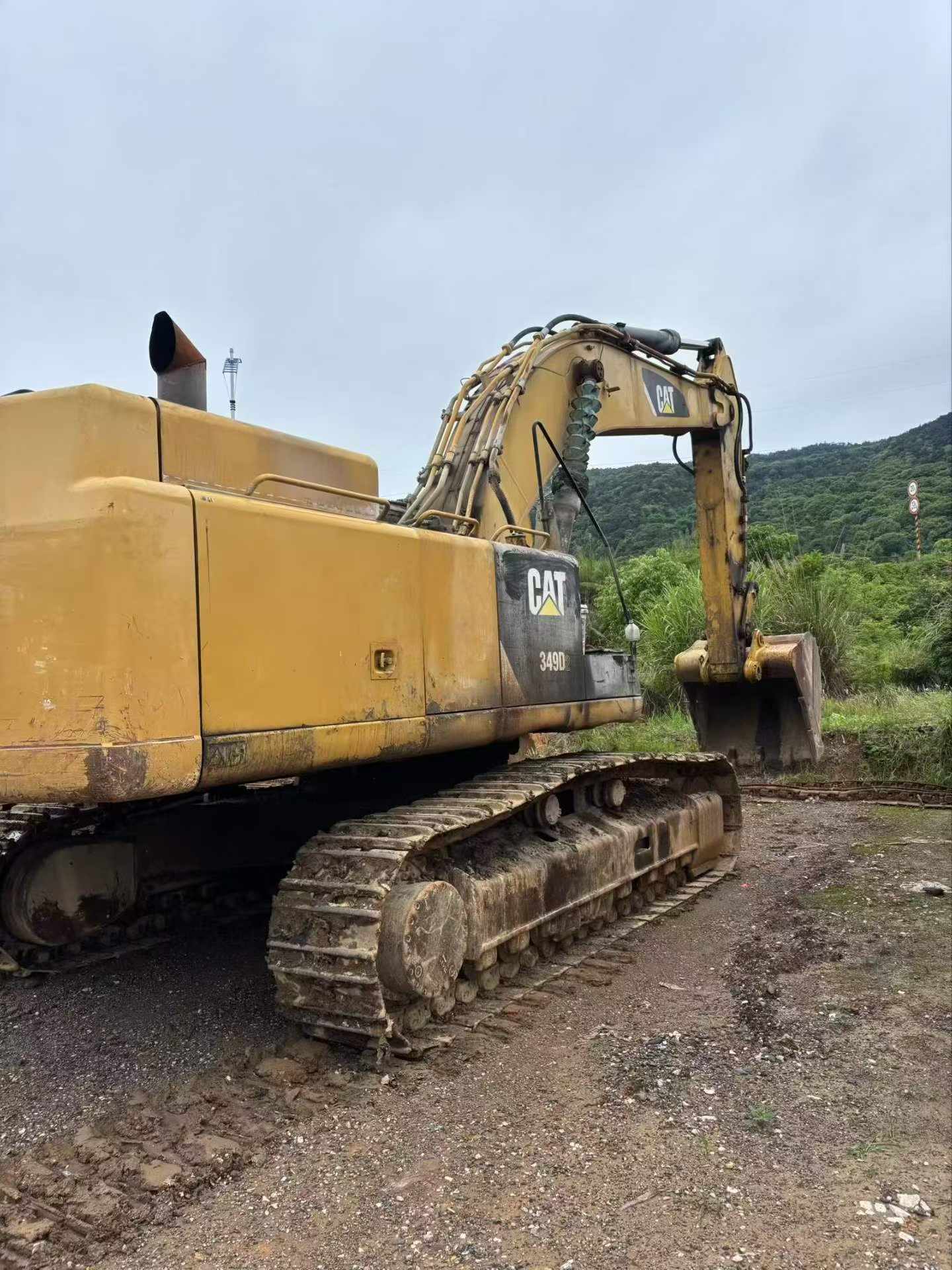 Buy Caterpillar 349E Used Excavator / 2