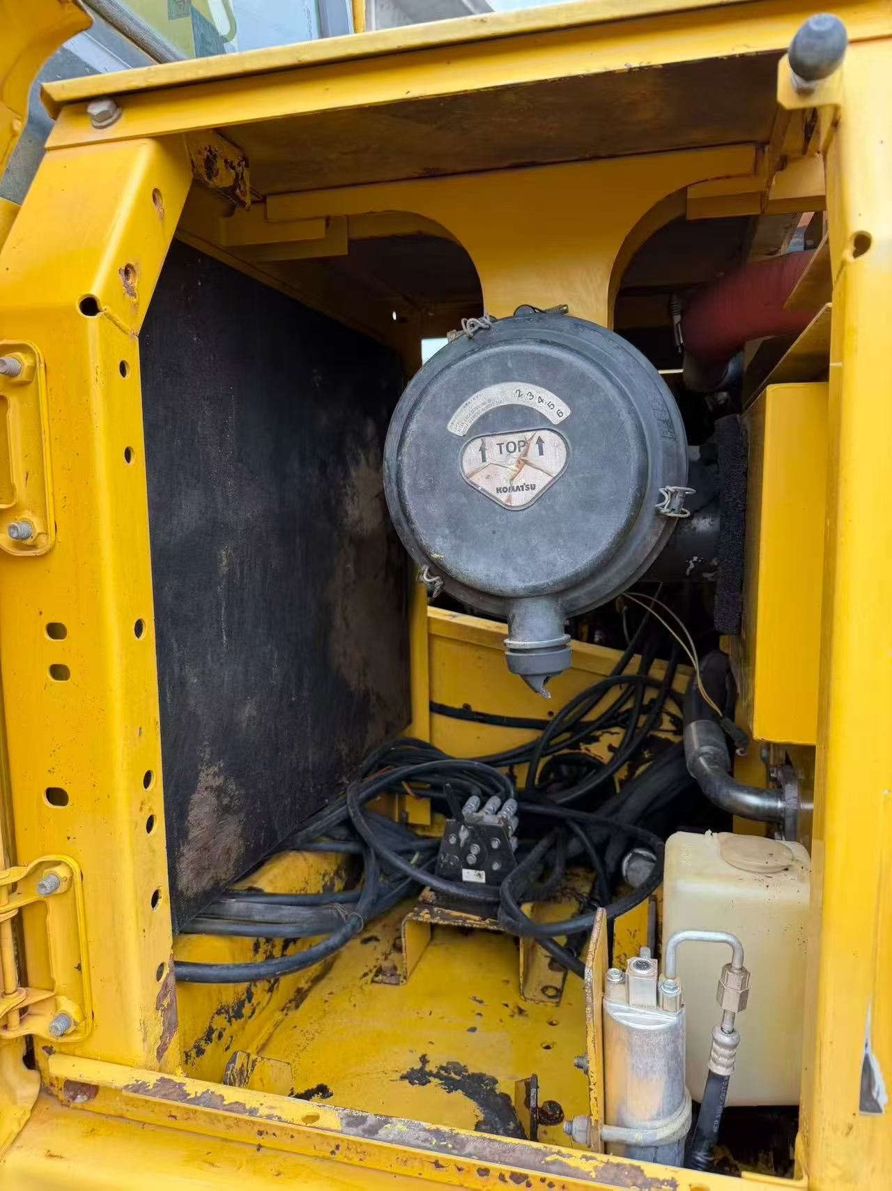 Buy Komatsu PC200-7 Used Excavator / 9