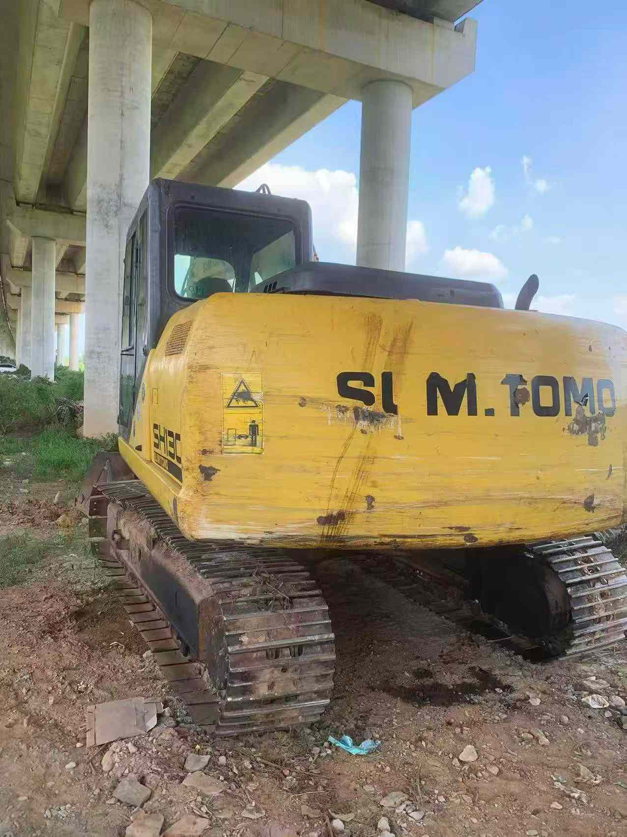 Buy Sumitomo SH130-3 Used Excavator / 2 Buy Sumitomo SH130-3 Used Excavator / 2