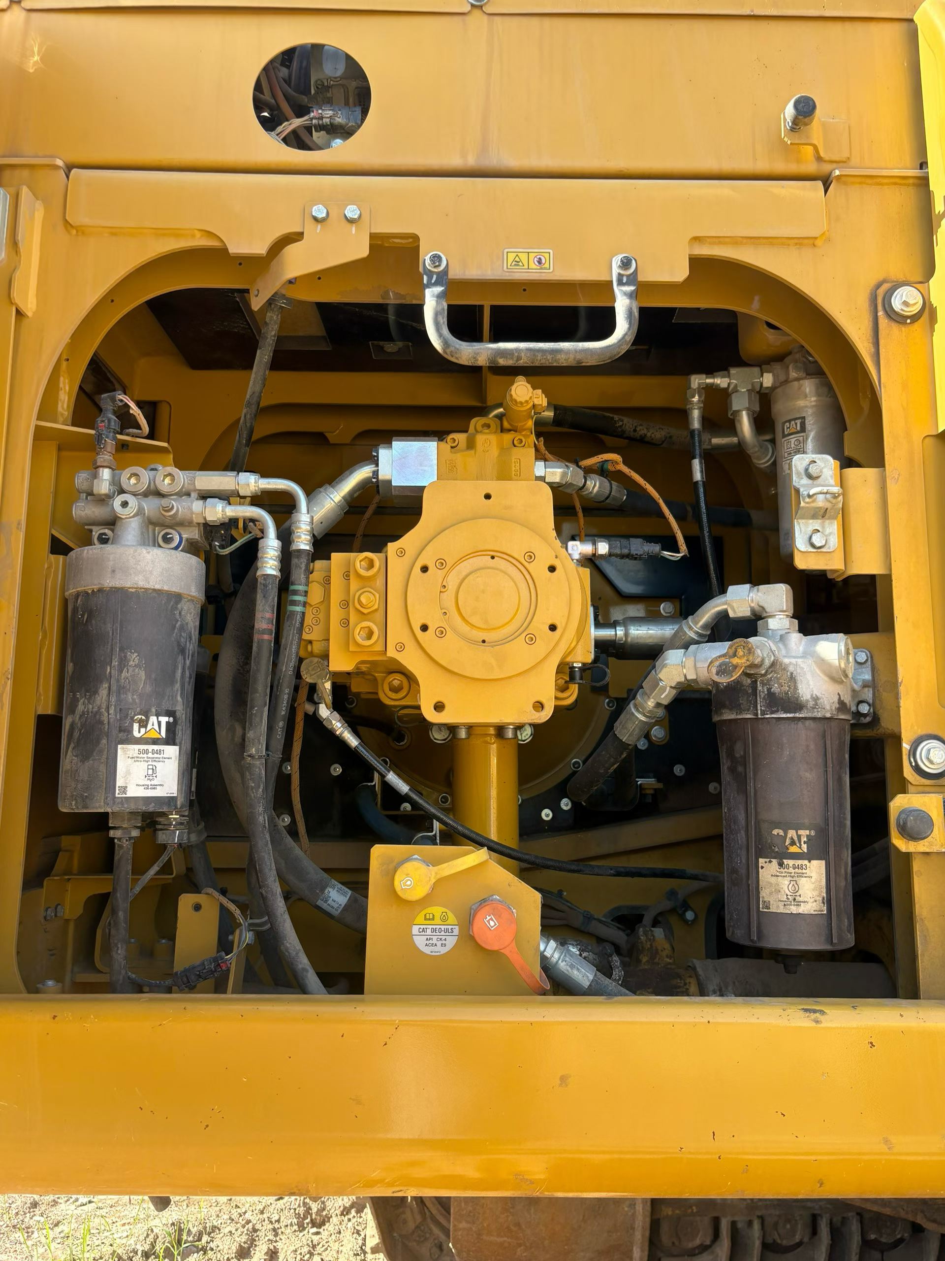 Buy Caterpillar CAT352 Used Excavator / 6 Buy Caterpillar CAT352 Used Excavator / 6