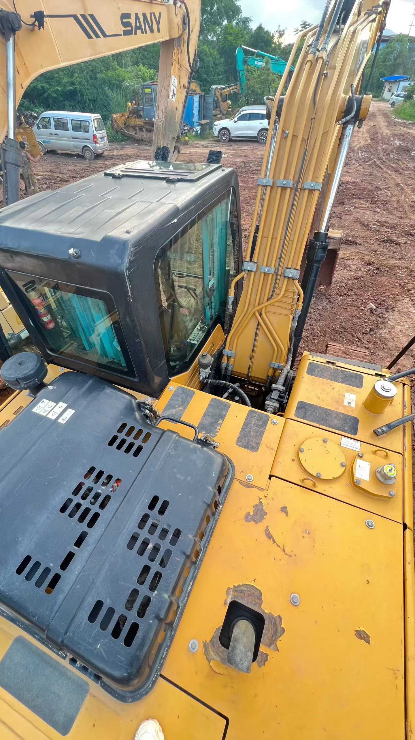 Buy Sany SY135 Used Excavator / 3