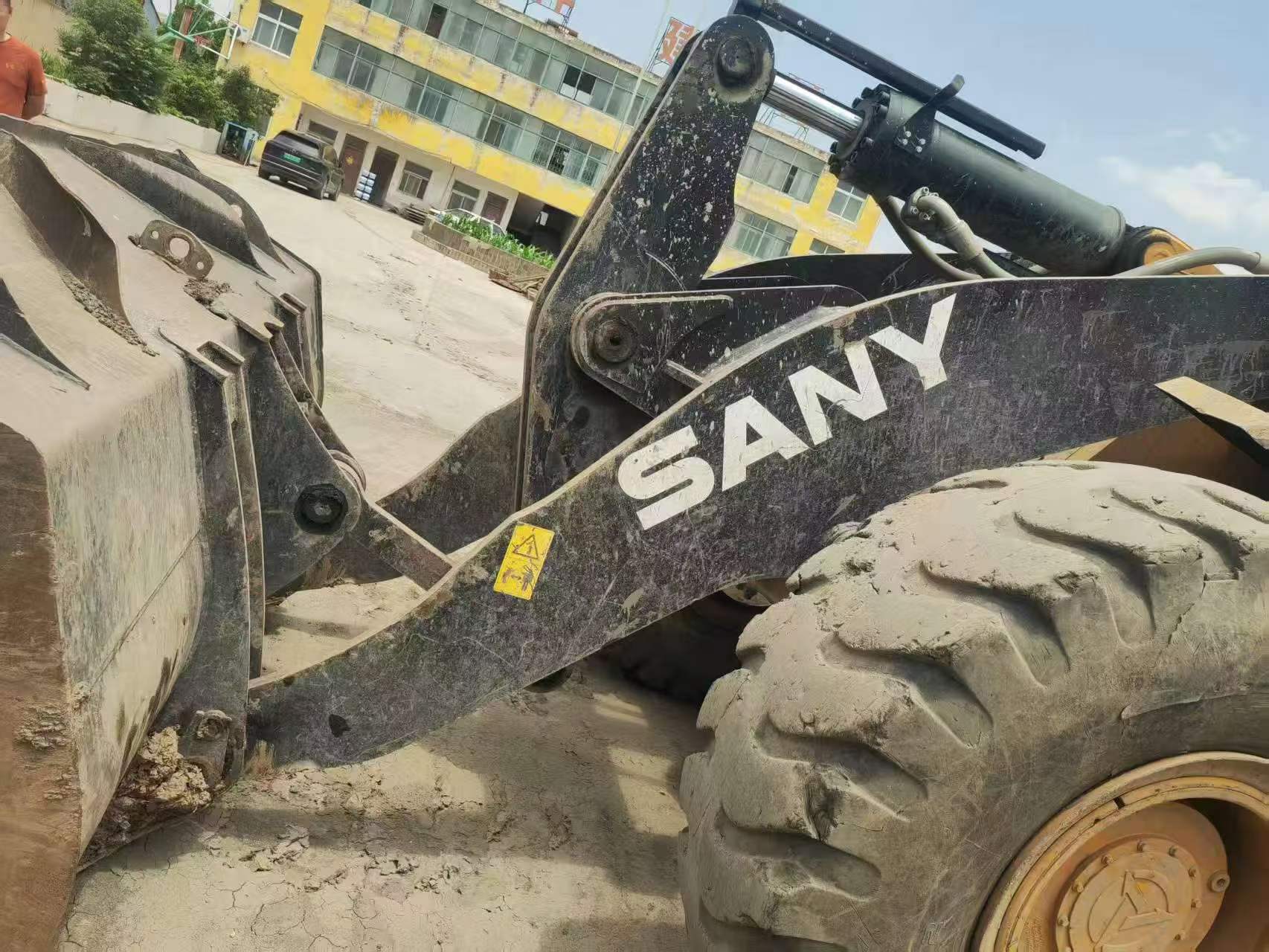 شراء حفارة Sany SW955K مستعملة / 2