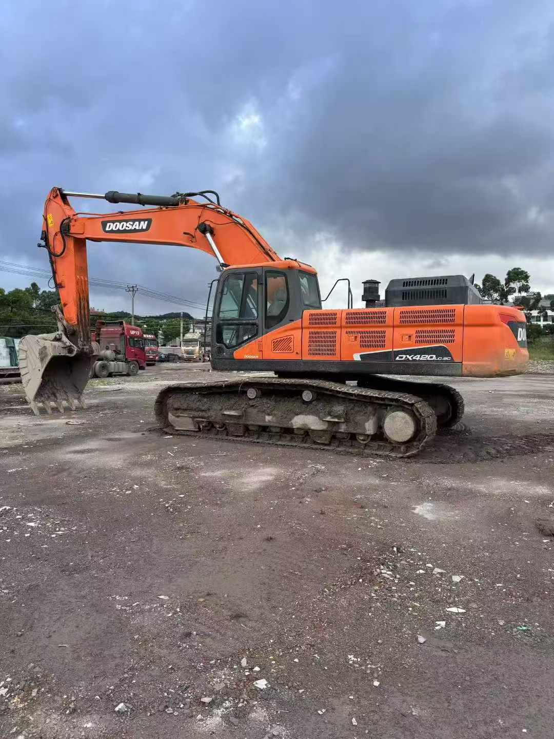 شراء Doosan DH420LC-7 مستعمل حفارة