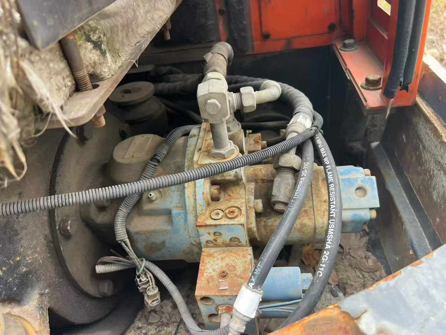 شراء حفارة Doosan DH55 مستعملة / 3