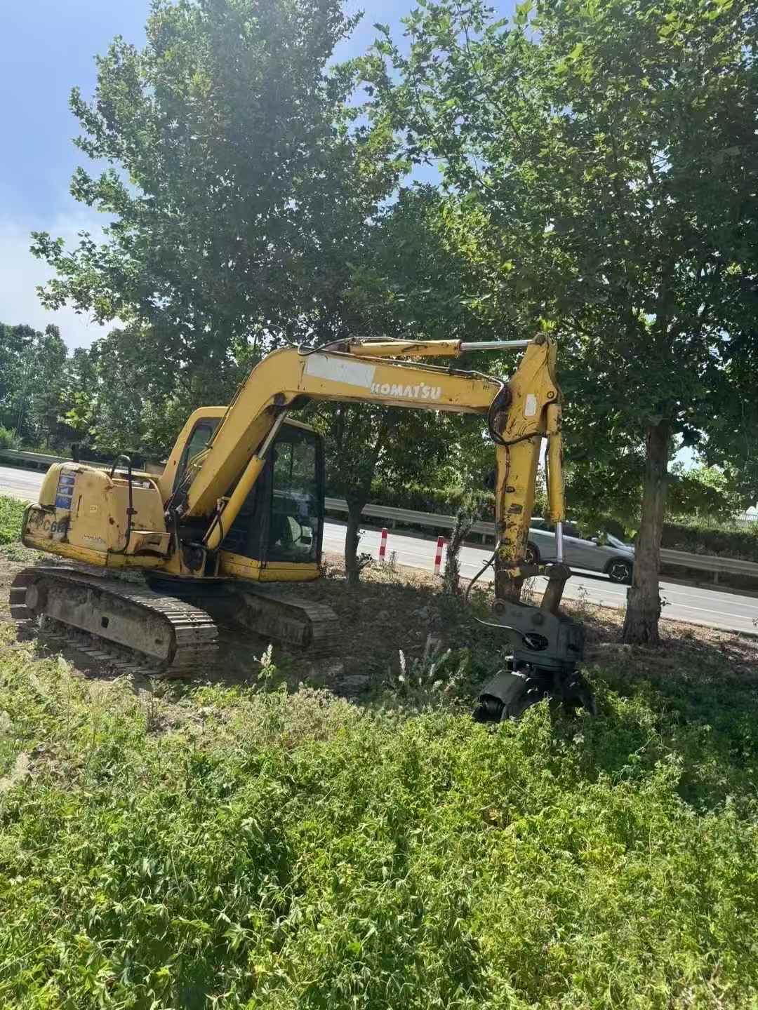 Buy Komatsu PC60-7 Used Excavator / 3